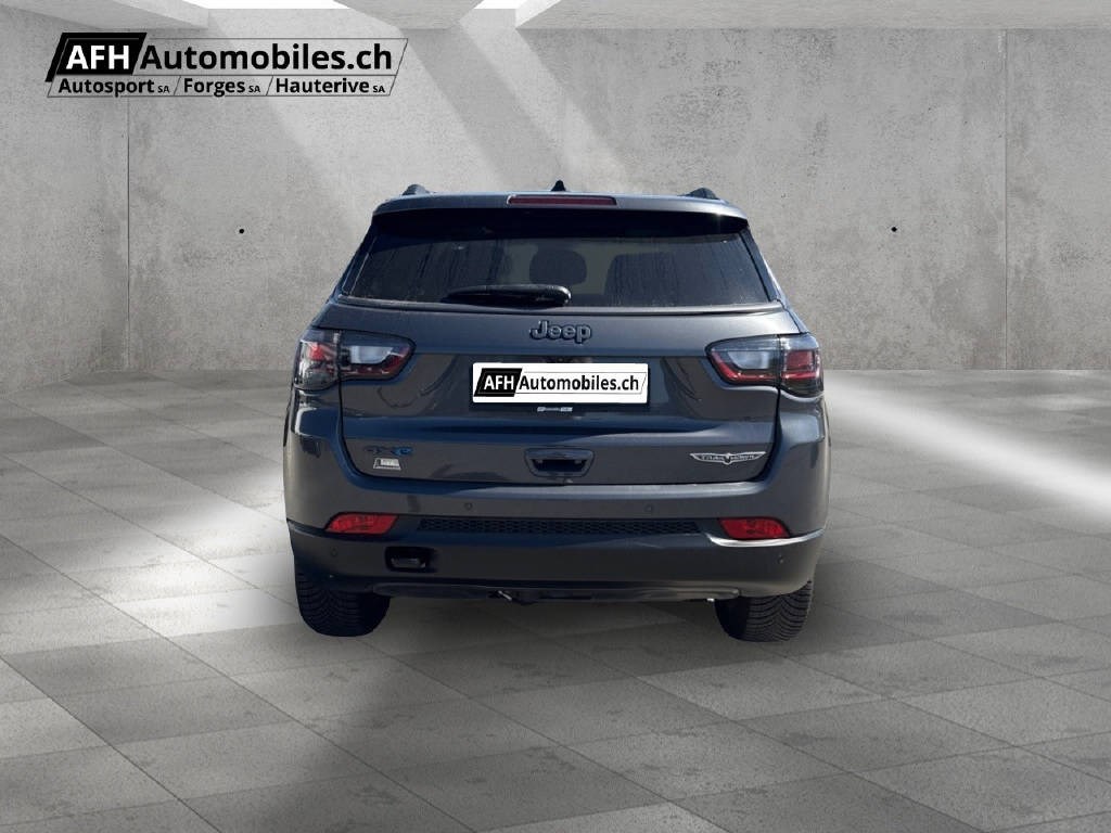 JEEP Compass 1.3 Trailhawk 4xe-showroom-element-3