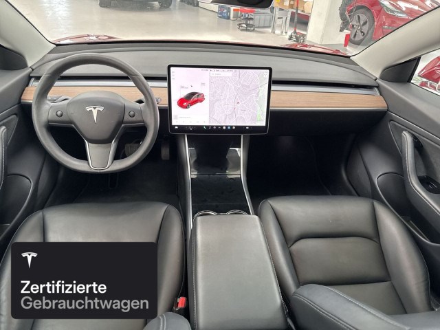 TESLA Model 3 Long Range AWD-showroom-element-1