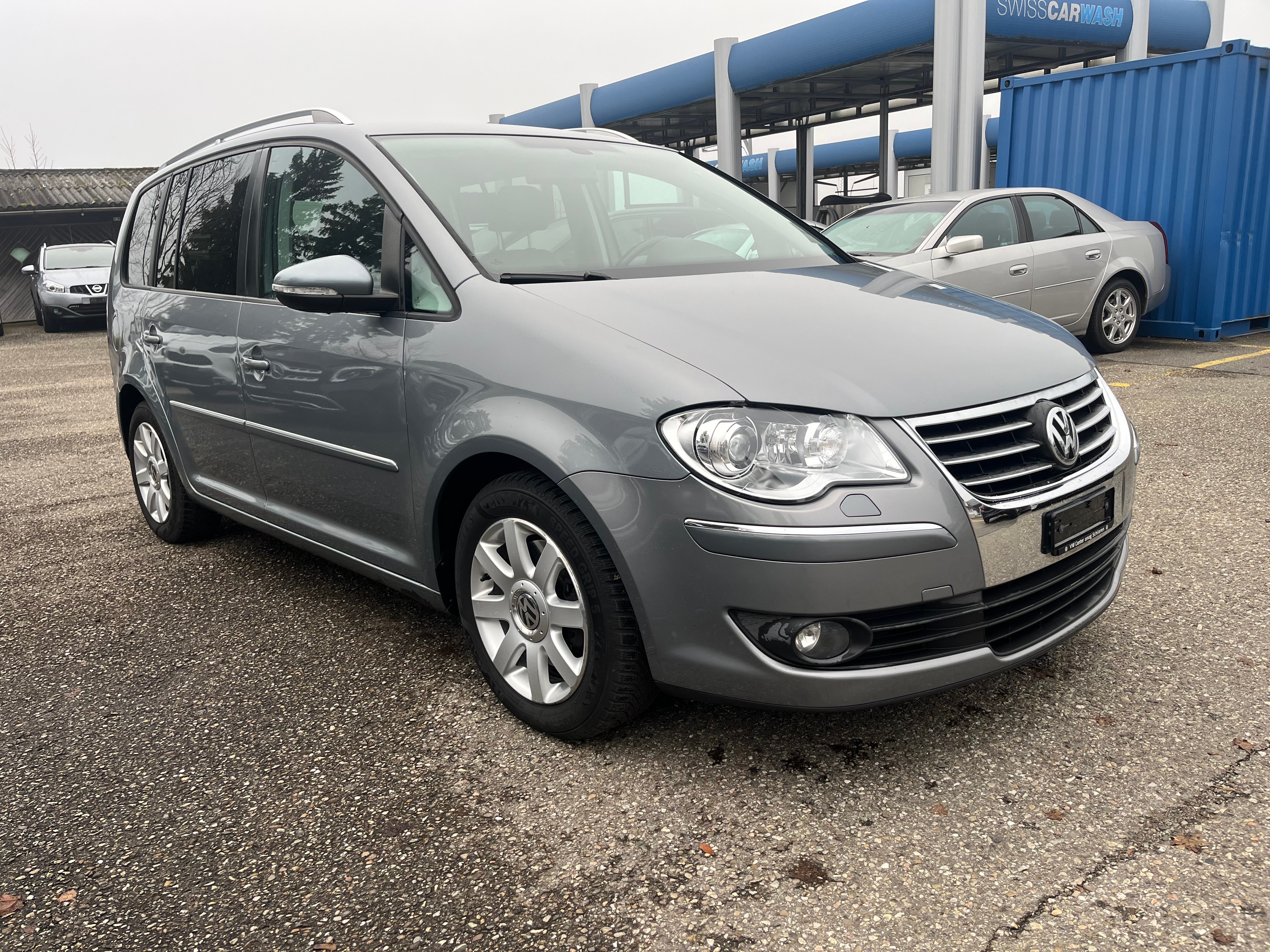 VW Touran 2.0 TDI Highline (Kompaktvan / Minivan)