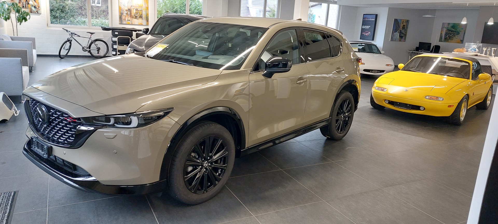 MAZDA CX-5 2.5 Homura AWD-showroom-element-2