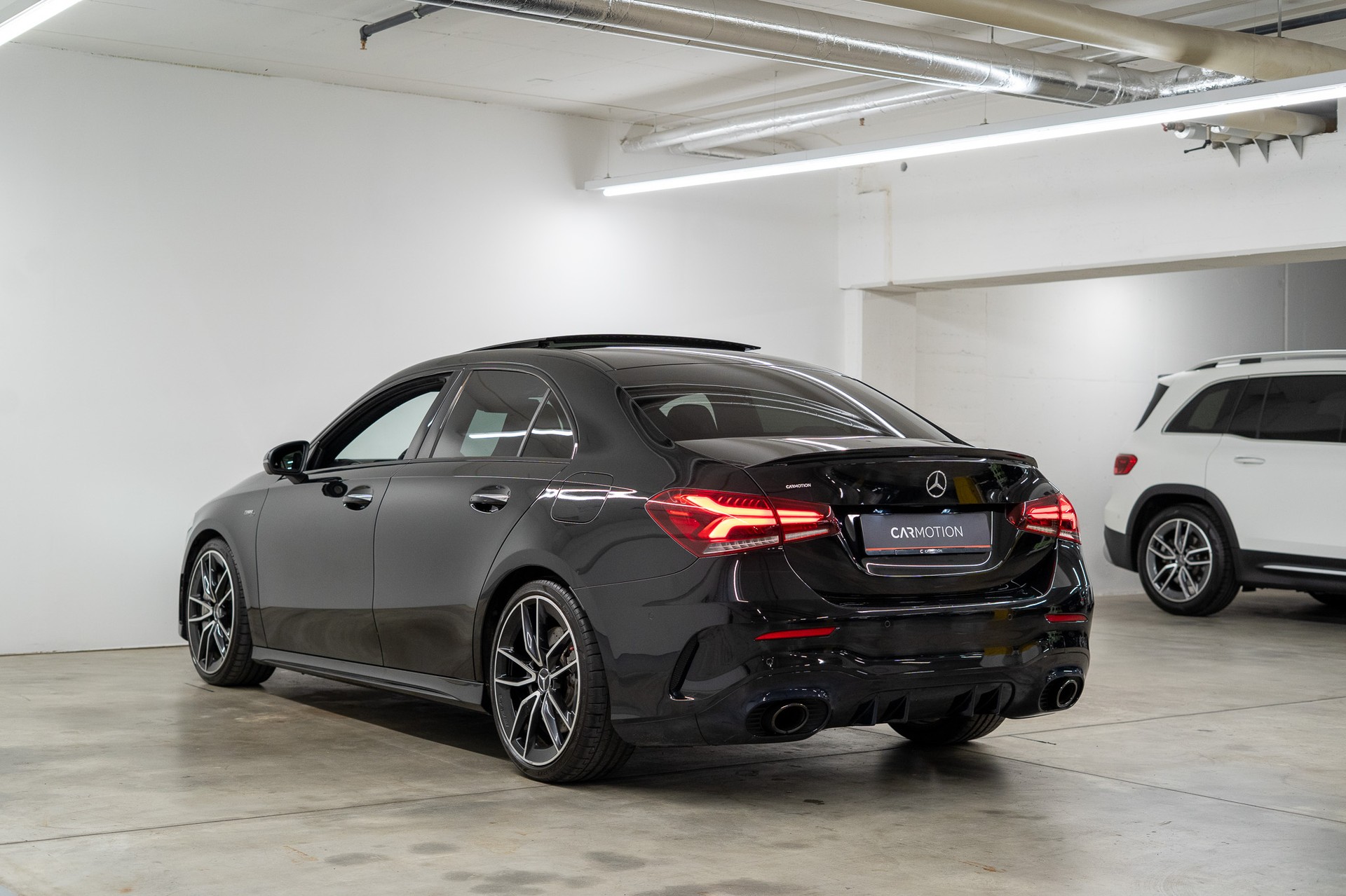 MERCEDES-BENZ A 35 AMG 4matic Limousine *CH-Fahrzeug*-image-6