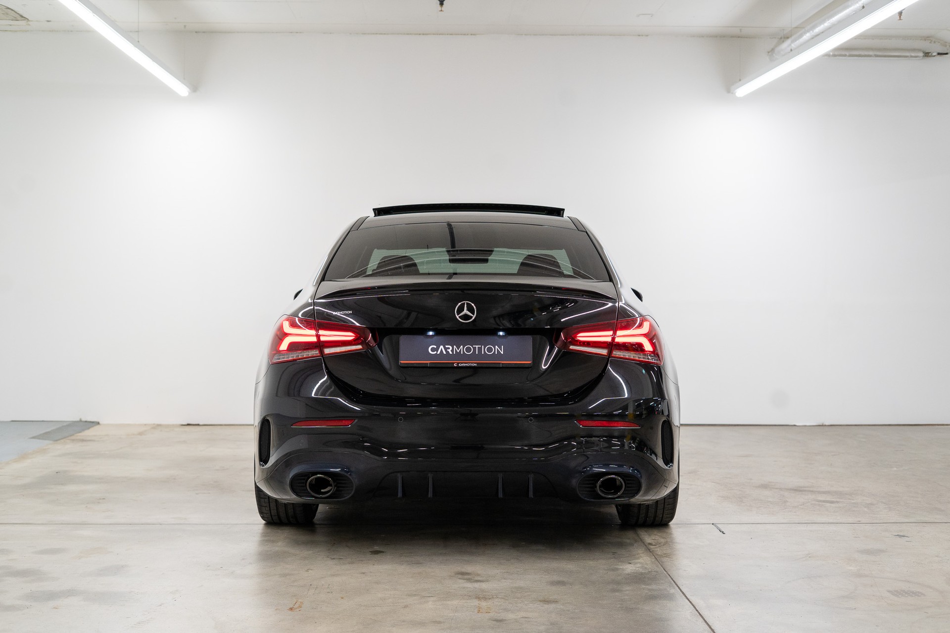 MERCEDES-BENZ A 35 AMG 4matic Limousine *CH-Fahrzeug*-image-4