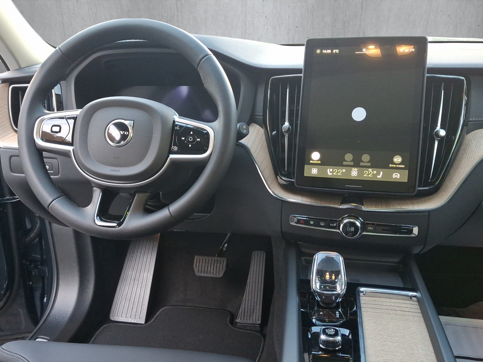 Image VOLVO XC60 XC60 T6 eAWD PluginHybrid Ultra Dark Geartronic