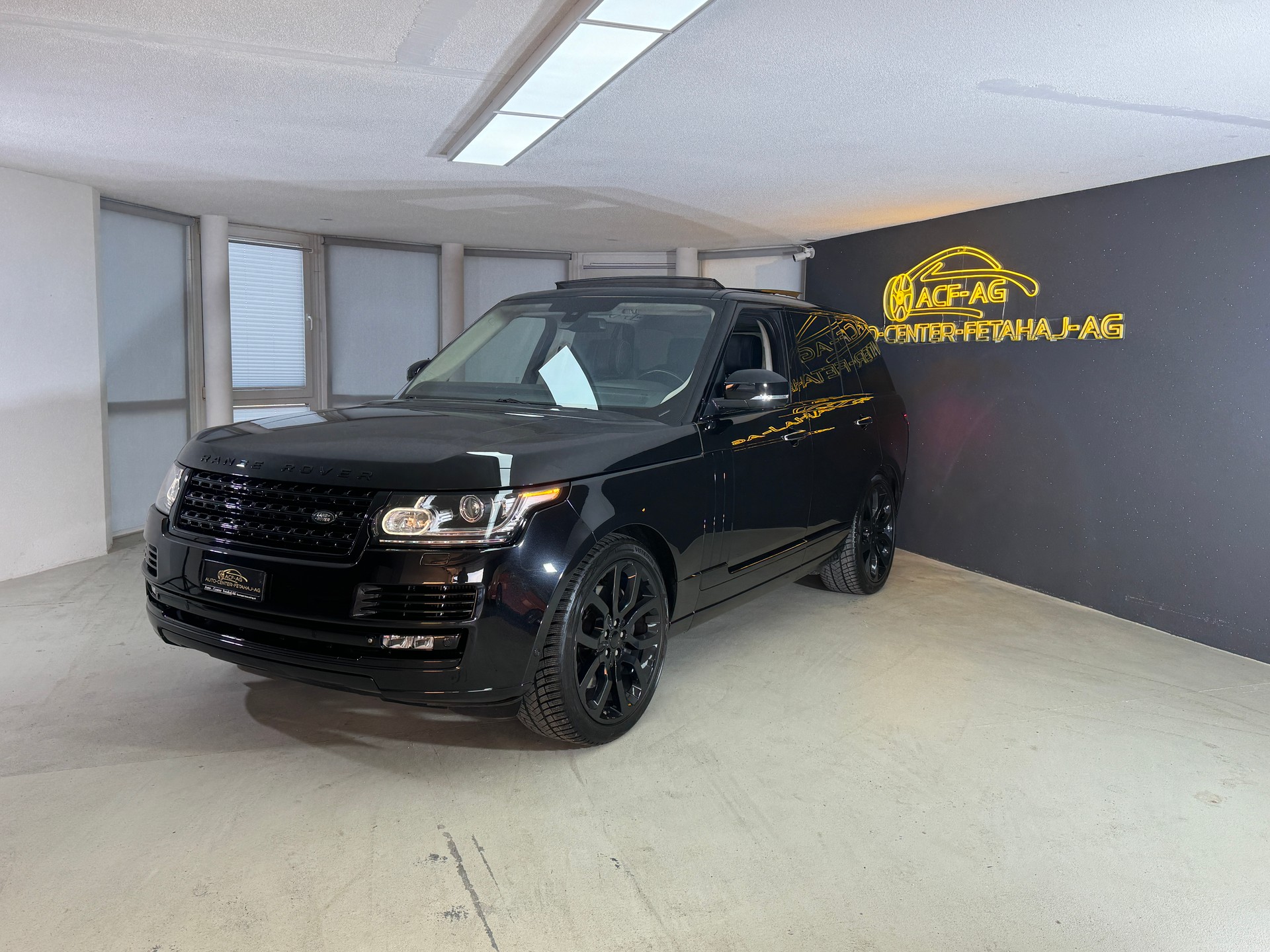 LAND ROVER Range Rover 4.4SDV8 AB Black Automatic