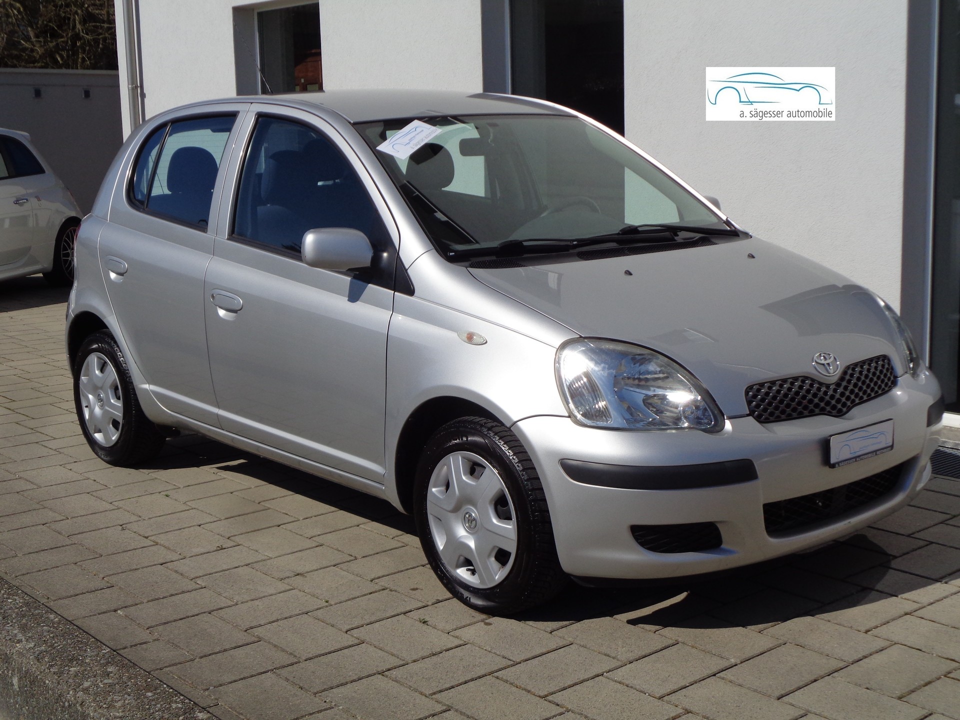 TOYOTA Yaris 1.3 Linea Sol