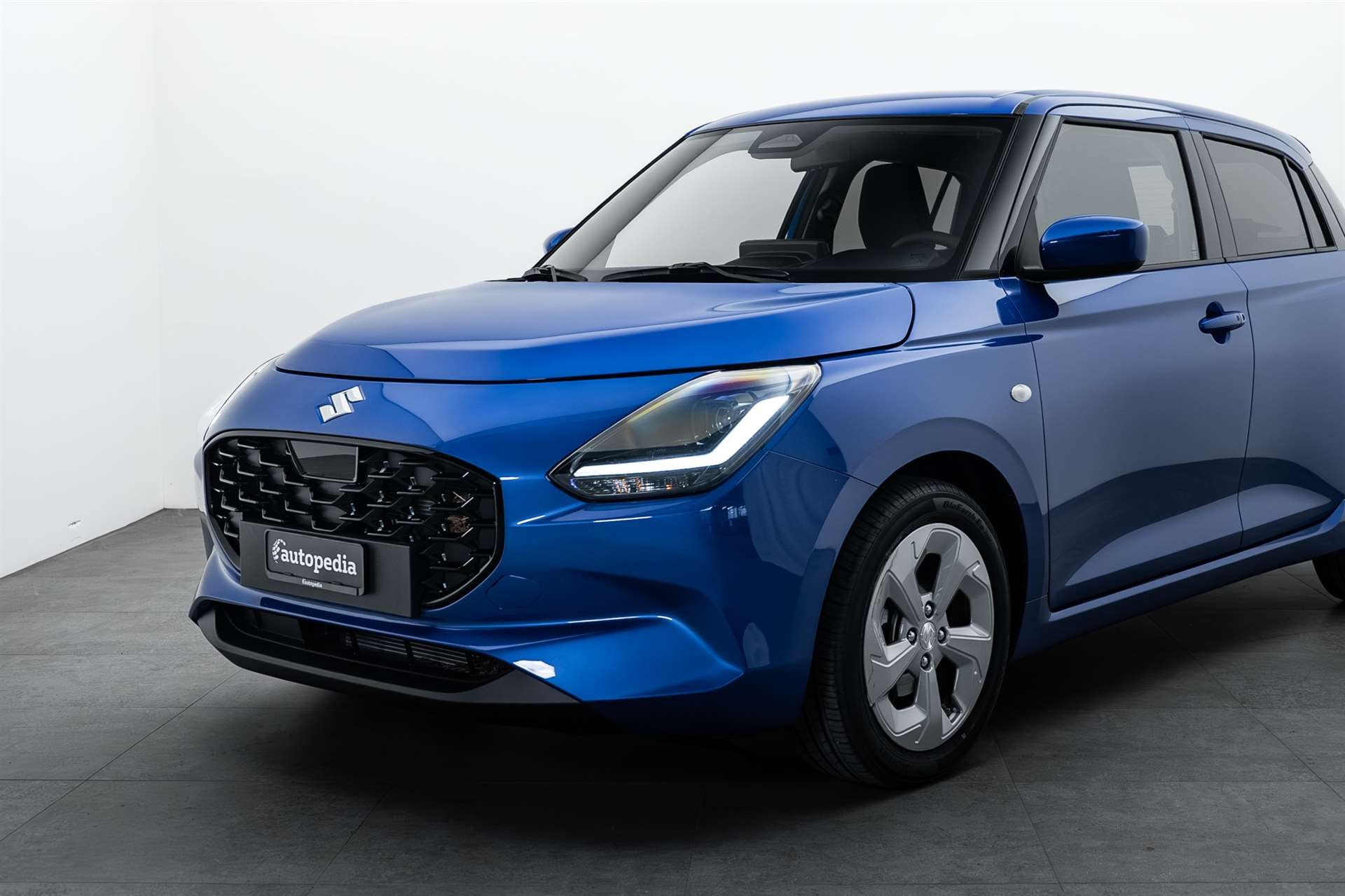 SUZUKI Swift 1.2 NEW Compact+ Hybrid CVT -25%-showroom-element-1
