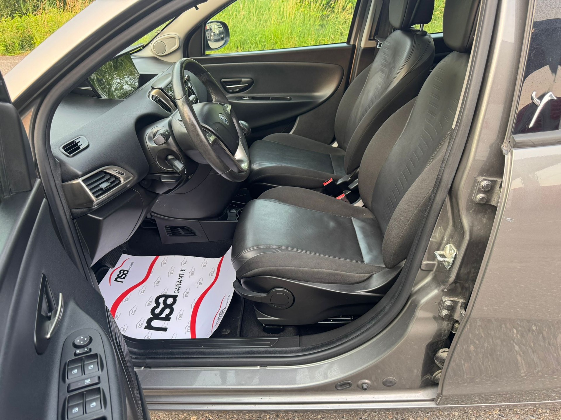 LANCIA Ypsilon 0.9 TwinAir Gold DFN-image-10
