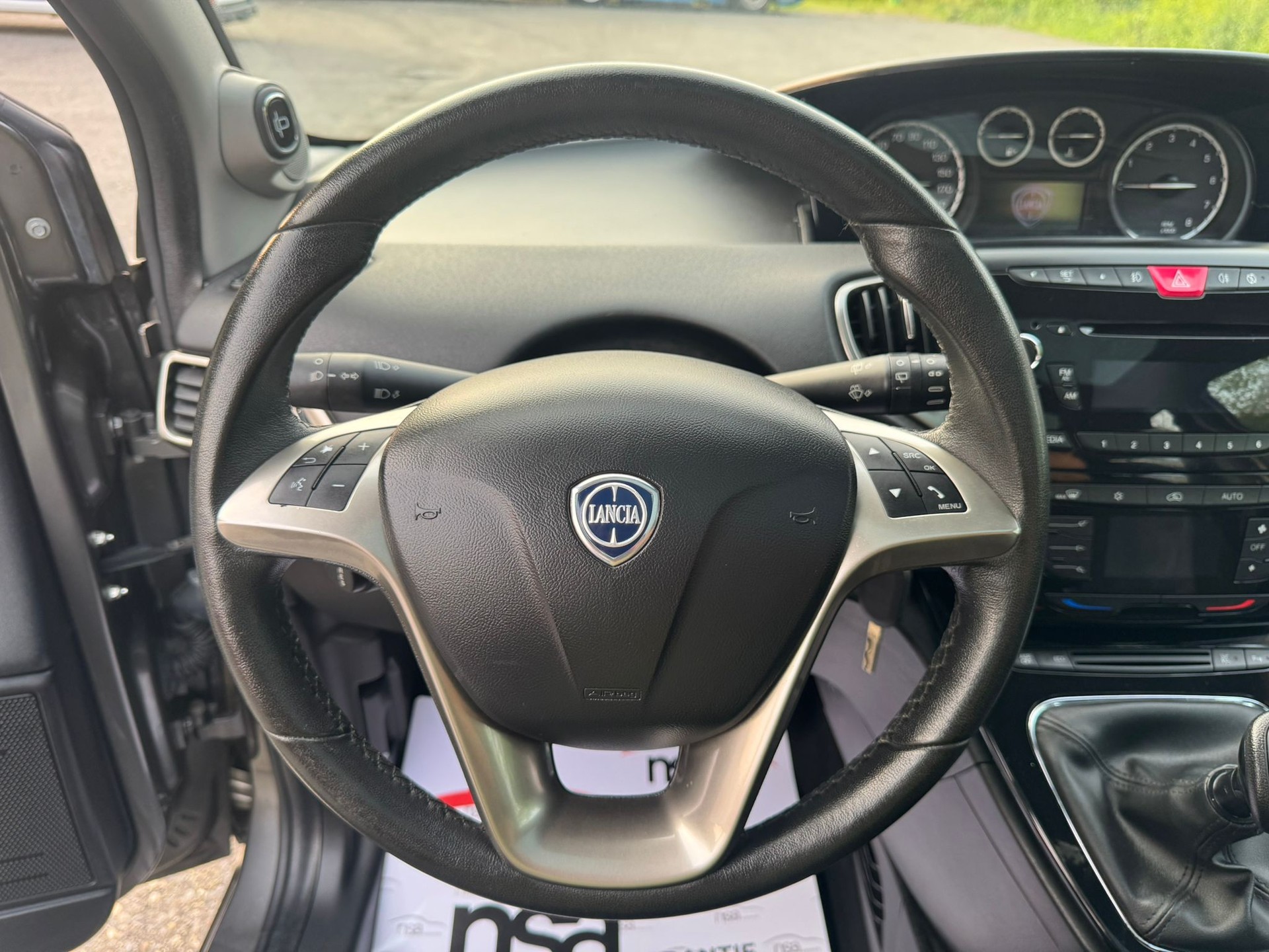 LANCIA Ypsilon 0.9 TwinAir Gold DFN-image-16