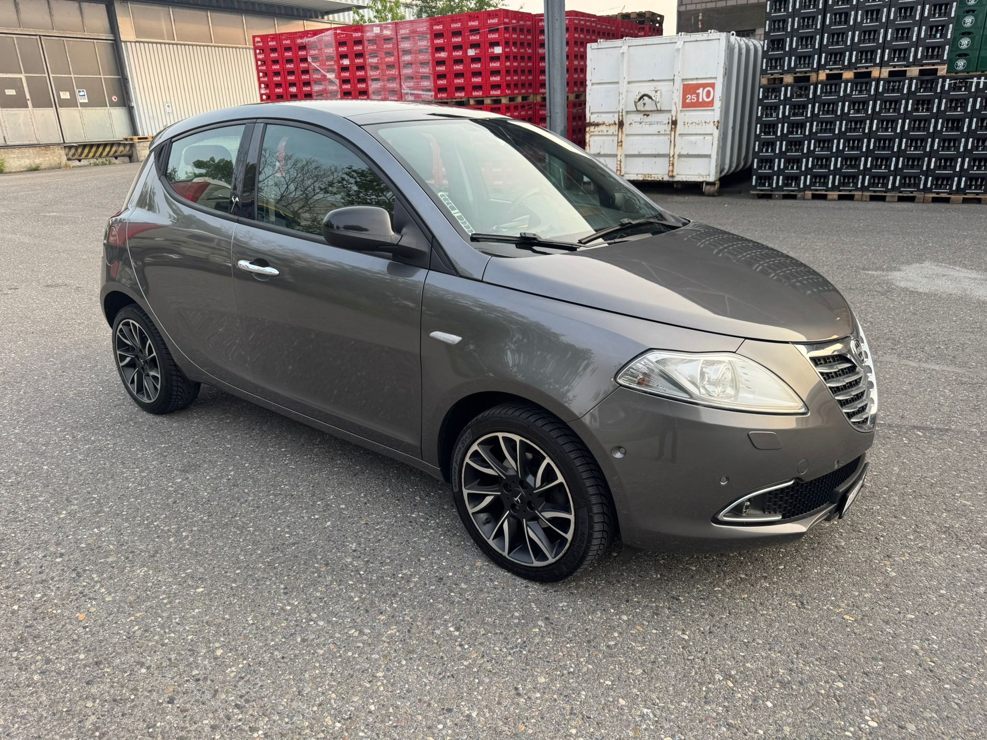 LANCIA Ypsilon 0.9 TwinAir Gold DFN-showroom-element-1