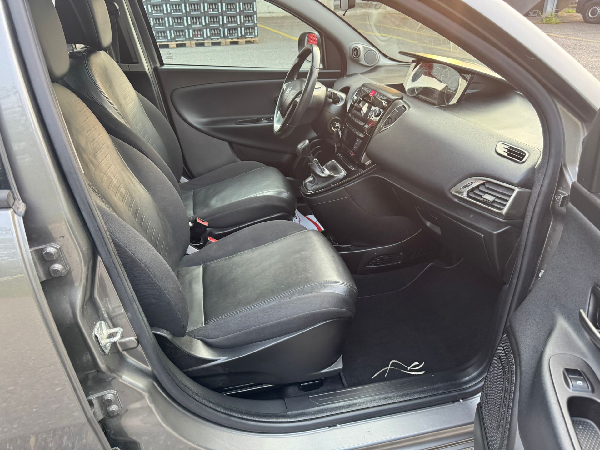 LANCIA Ypsilon 0.9 TwinAir Gold DFN-image-12