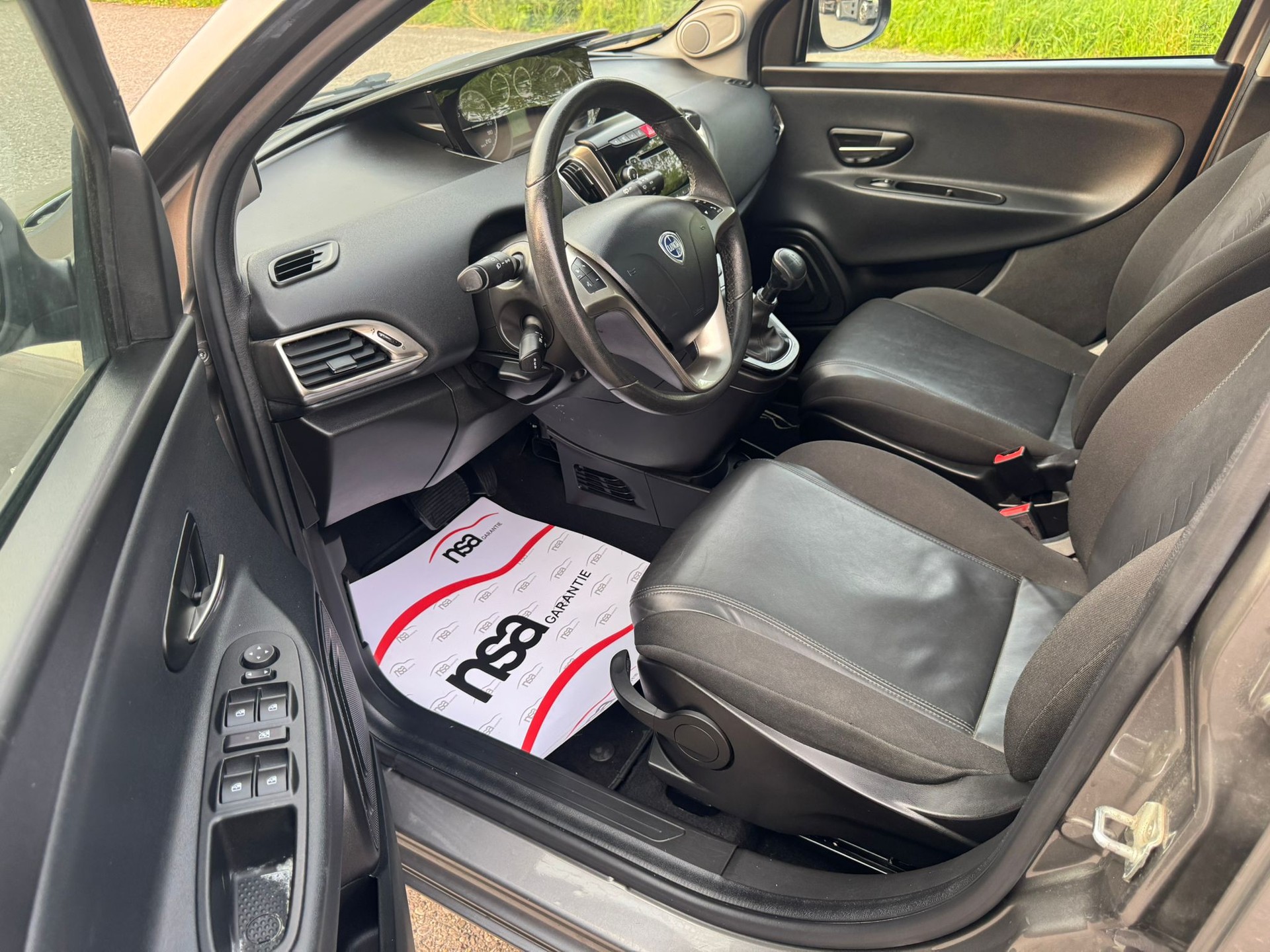 LANCIA Ypsilon 0.9 TwinAir Gold DFN-image-11