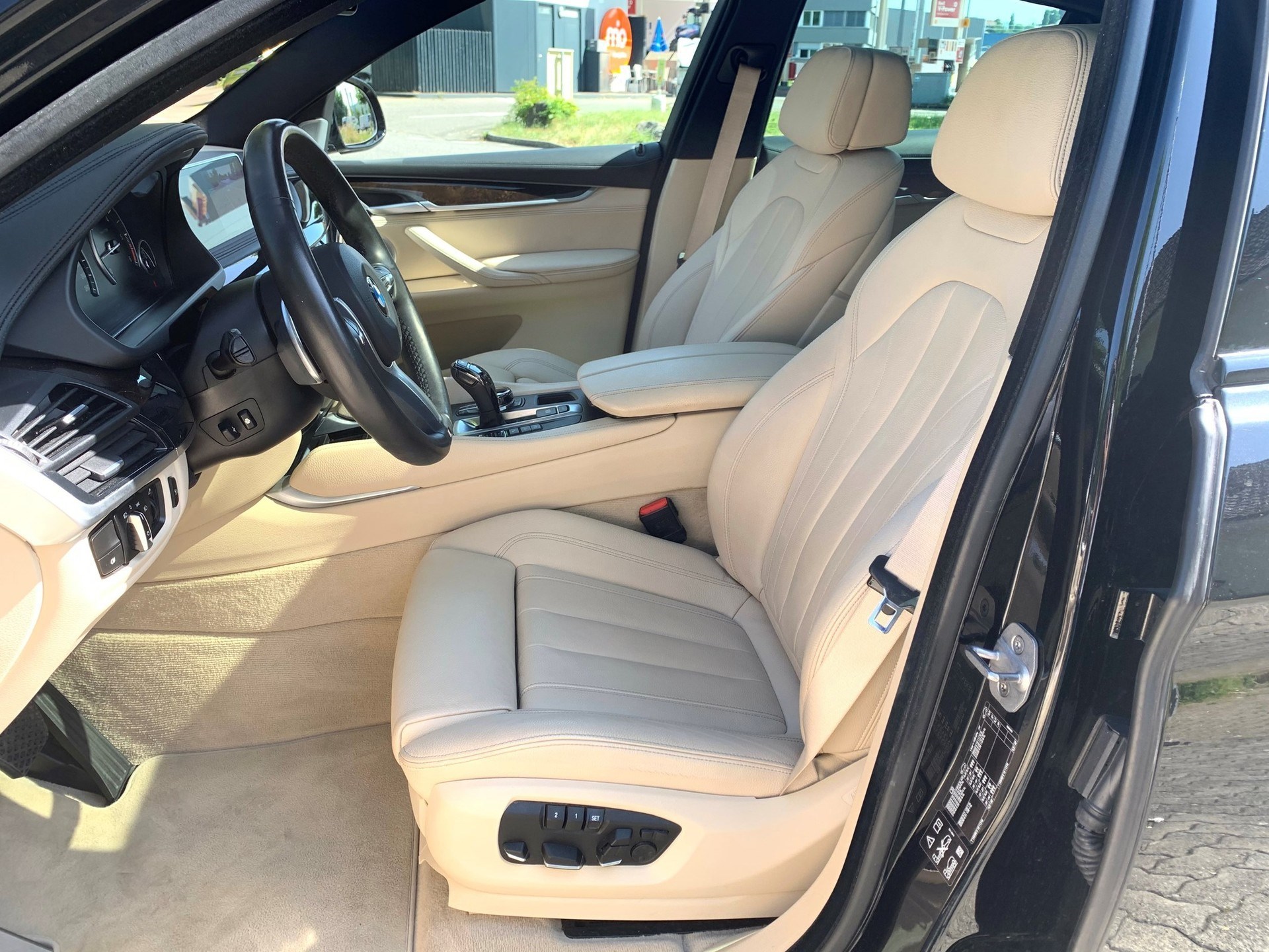 BMW X6 xDrive 40d Pure M Sport Steptronic-image-4