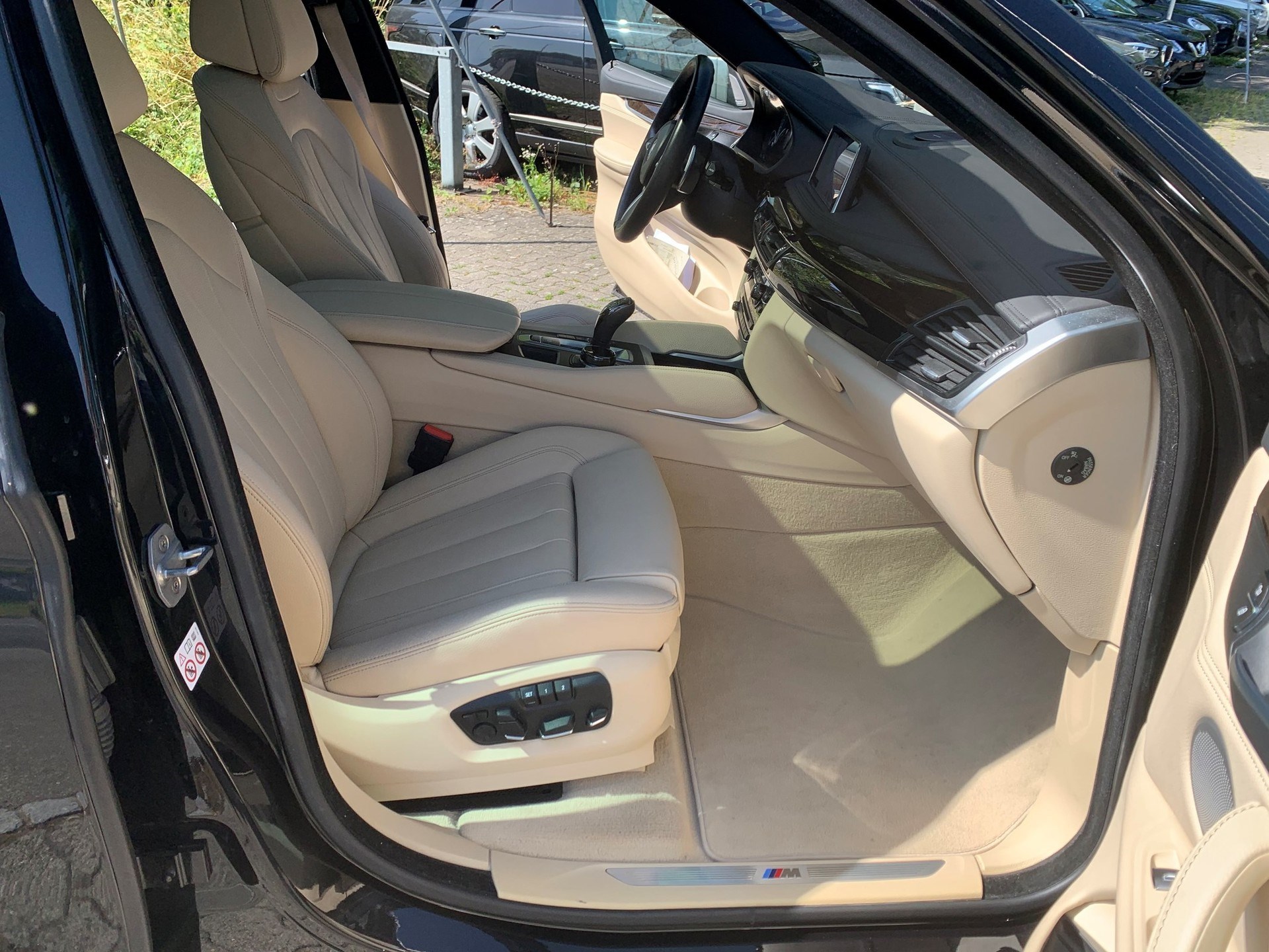 BMW X6 xDrive 40d Pure M Sport Steptronic-image-5
