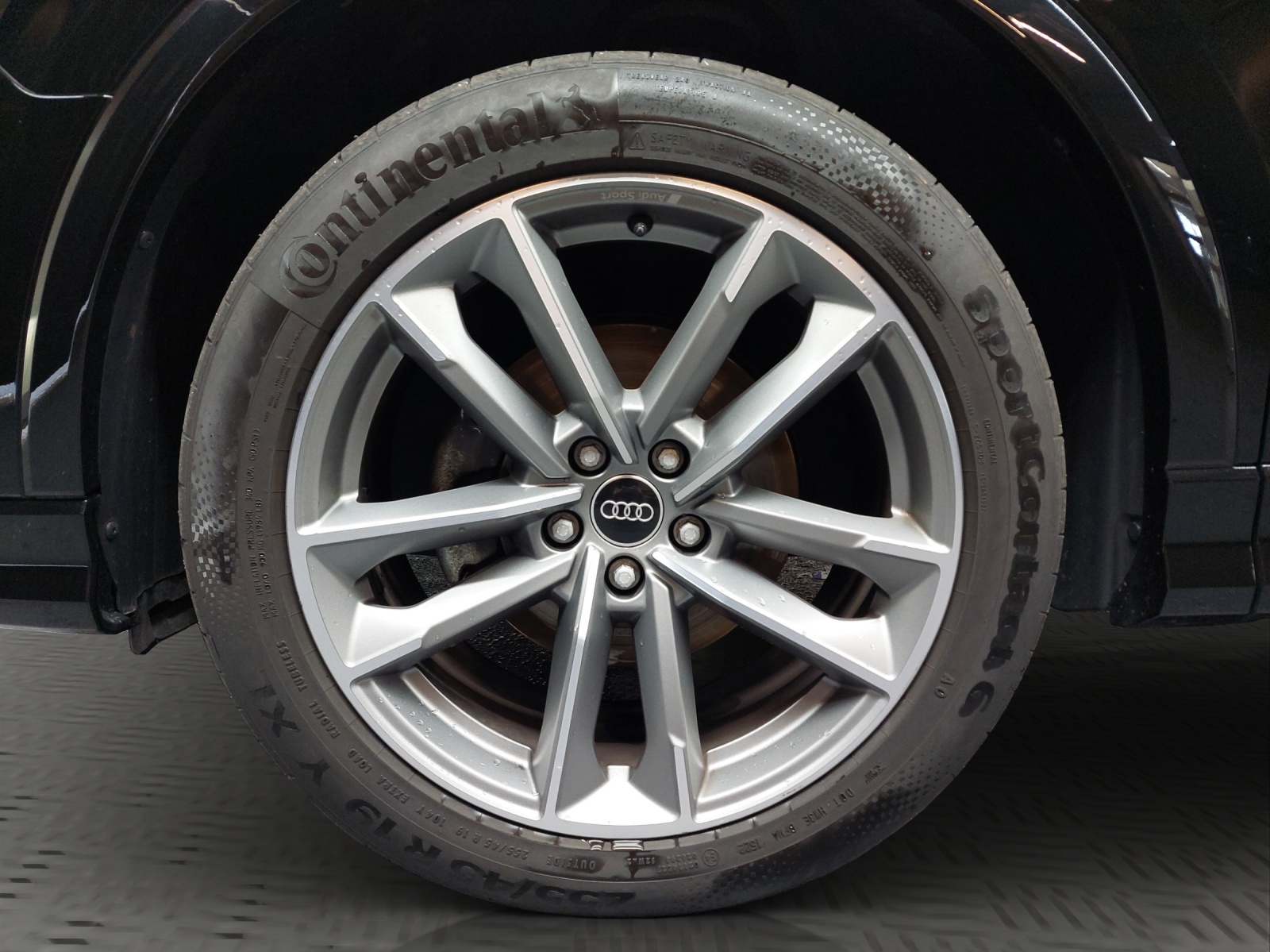 AUDI Q3 35 TDI S line quattro S-tronic-image-11