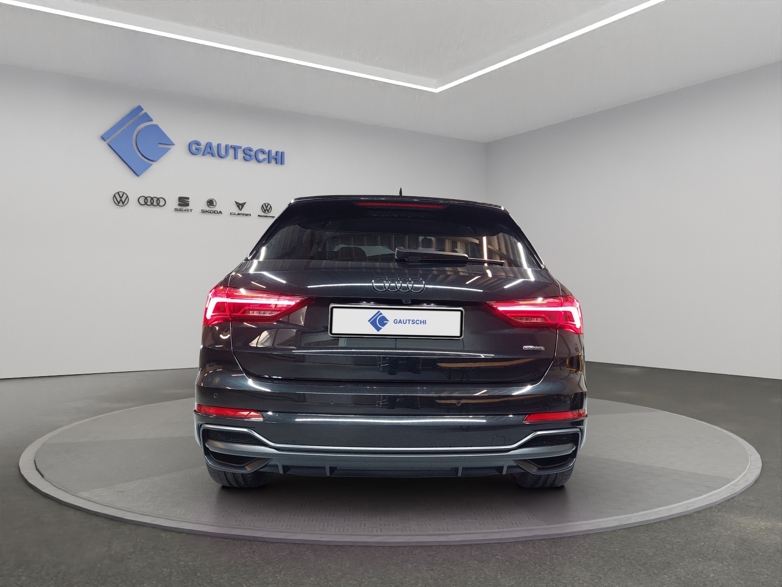 AUDI Q3 35 TDI S line quattro S-tronic-image-3