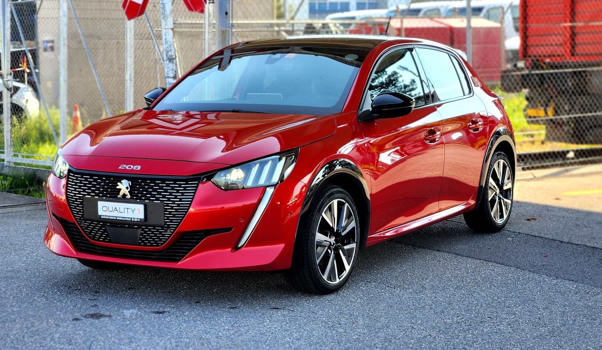 PEUGEOT 208 1.2 PureTech GT Pack EAT8-showroom-element-2