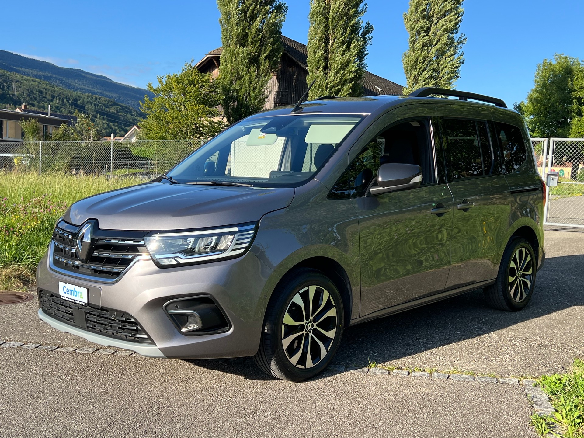RENAULT "AUTOMAT" KANGOO 1.3 TCE 130 PF "TECHNO" !! GUT UND GÜNSTIG !! CH WAGEN MIT GARANTIE.-showroom-element-1