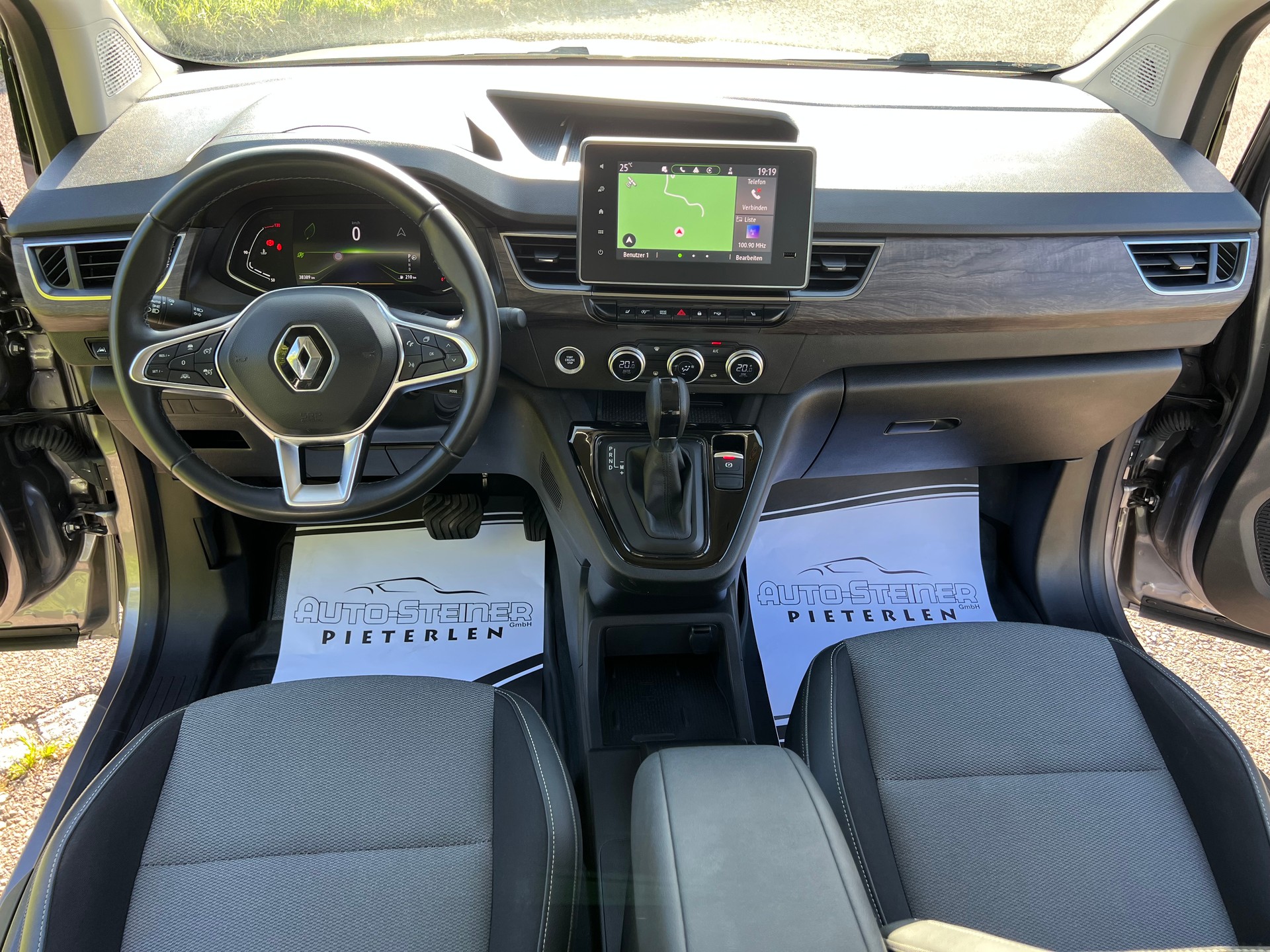 RENAULT "AUTOMAT" KANGOO 1.3 TCE 130 PF "TECHNO" !! GUT UND GÜNSTIG !! CH WAGEN MIT GARANTIE.-showroom-element-3