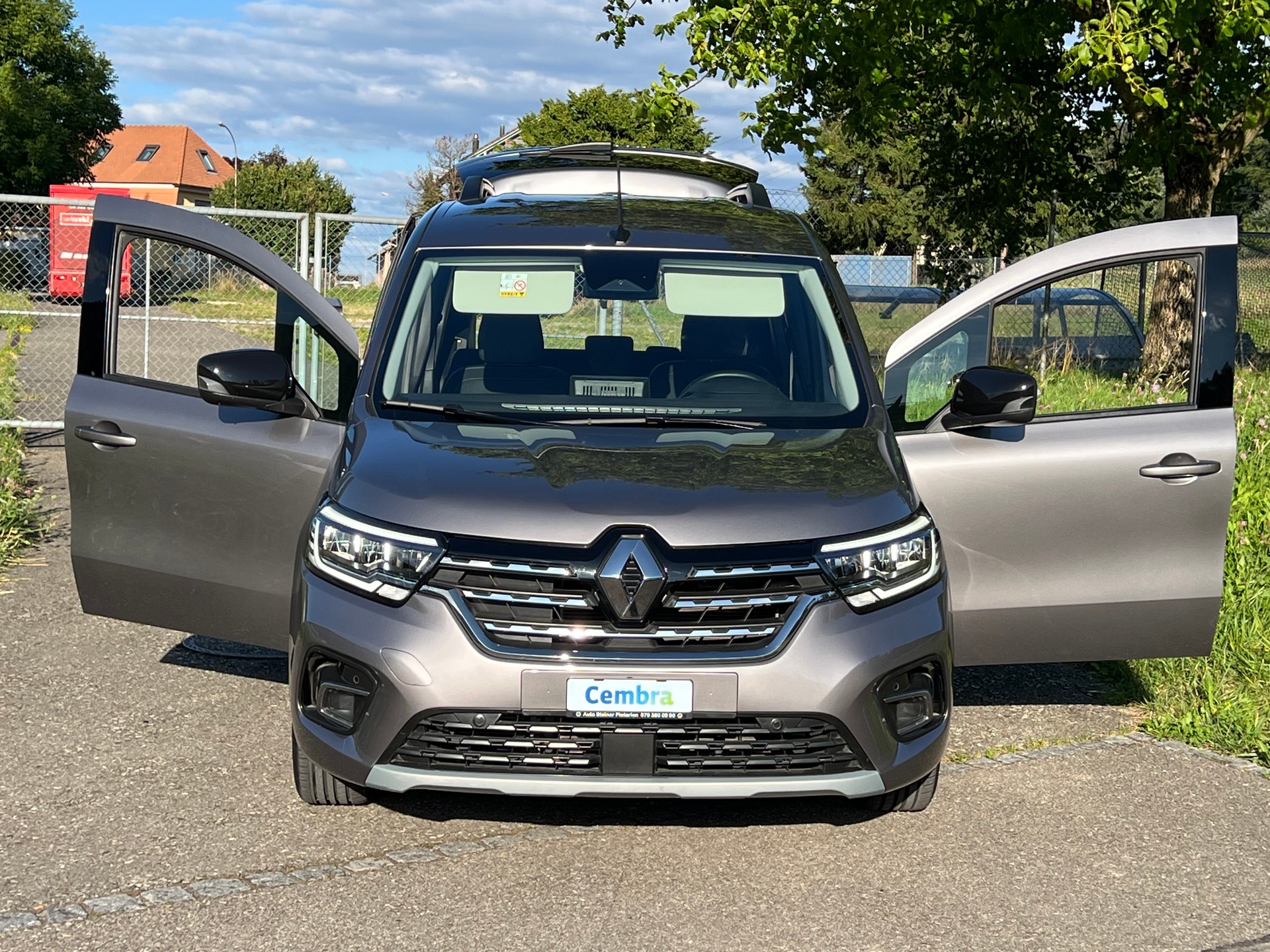 RENAULT "AUTOMAT" KANGOO 1.3 TCE 130 PF "TECHNO" !! GUT UND GÜNSTIG !! CH WAGEN MIT GARANTIE.-showroom-element-2