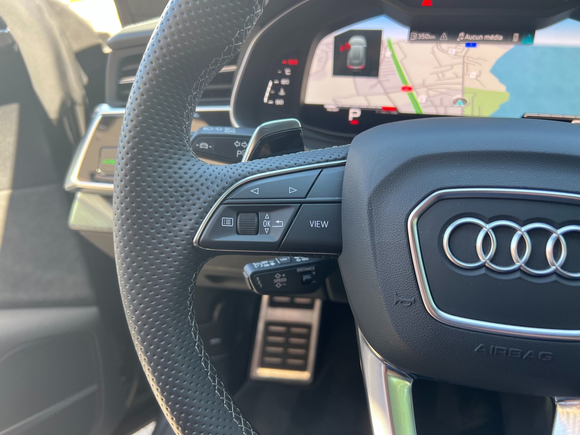 AUDI RSQ8 quattro tiptronic FULL Black-image-12
