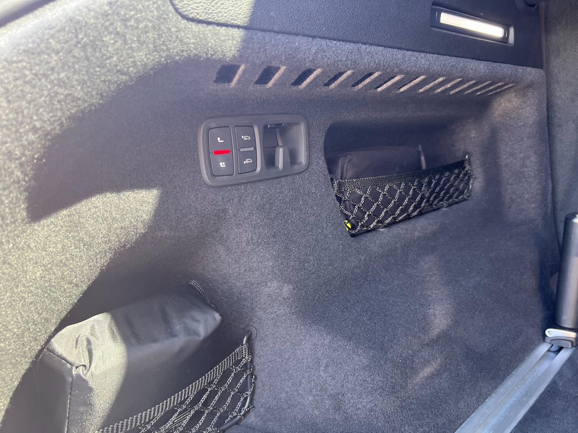 AUDI RSQ8 quattro tiptronic FULL Black-image-29