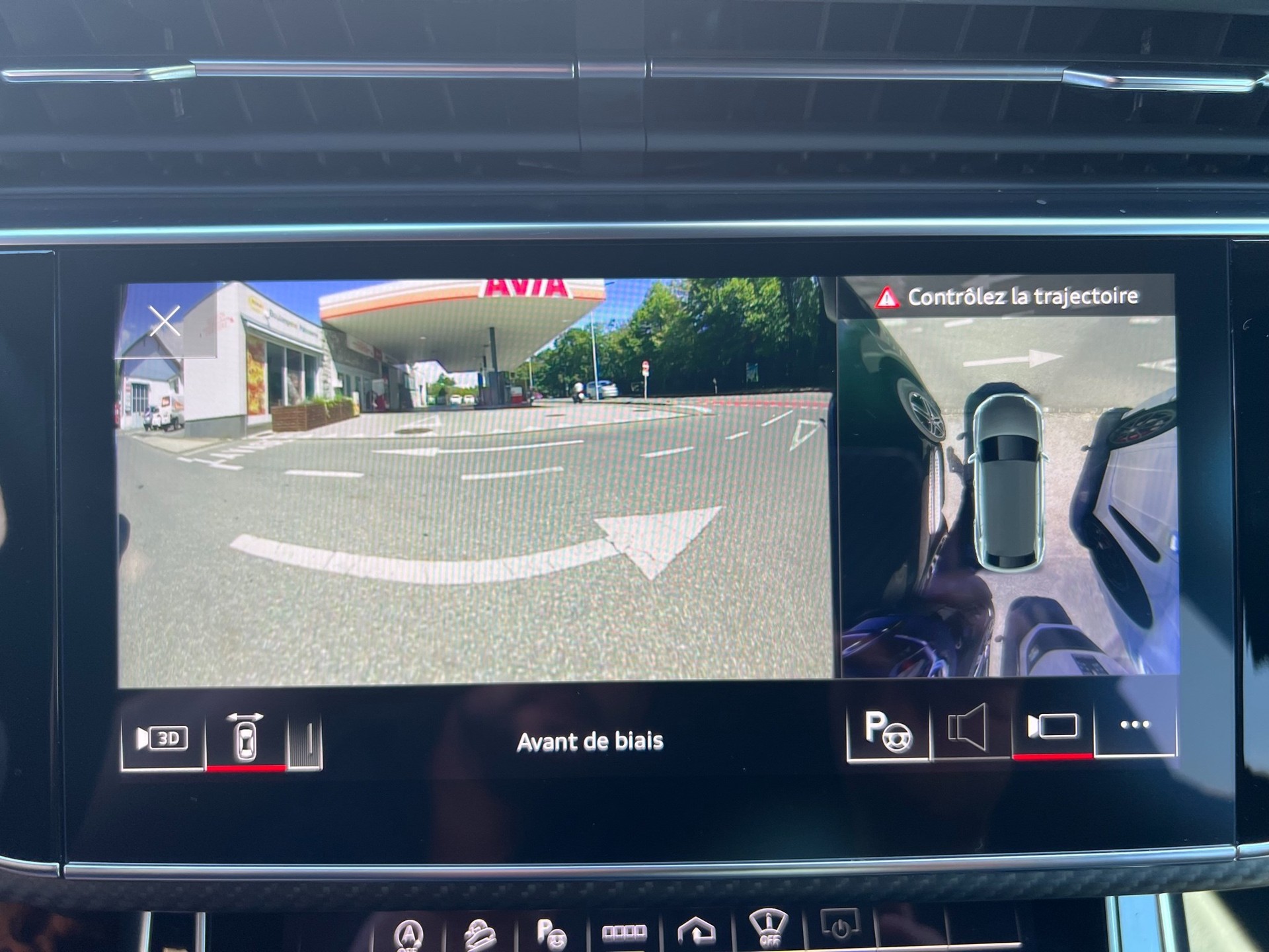 AUDI RSQ8 quattro tiptronic FULL Black-image-21