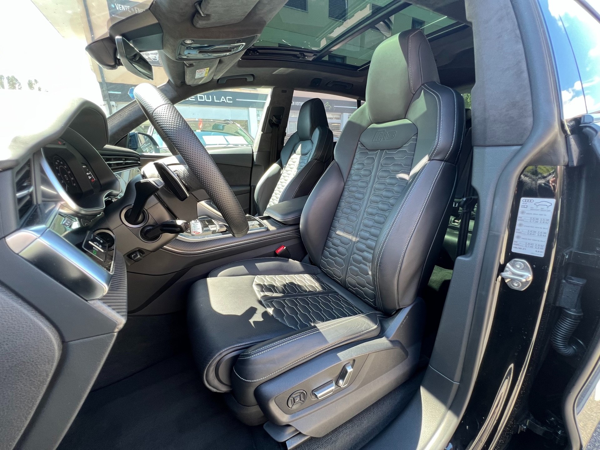 AUDI RSQ8 quattro tiptronic FULL Black-image-9