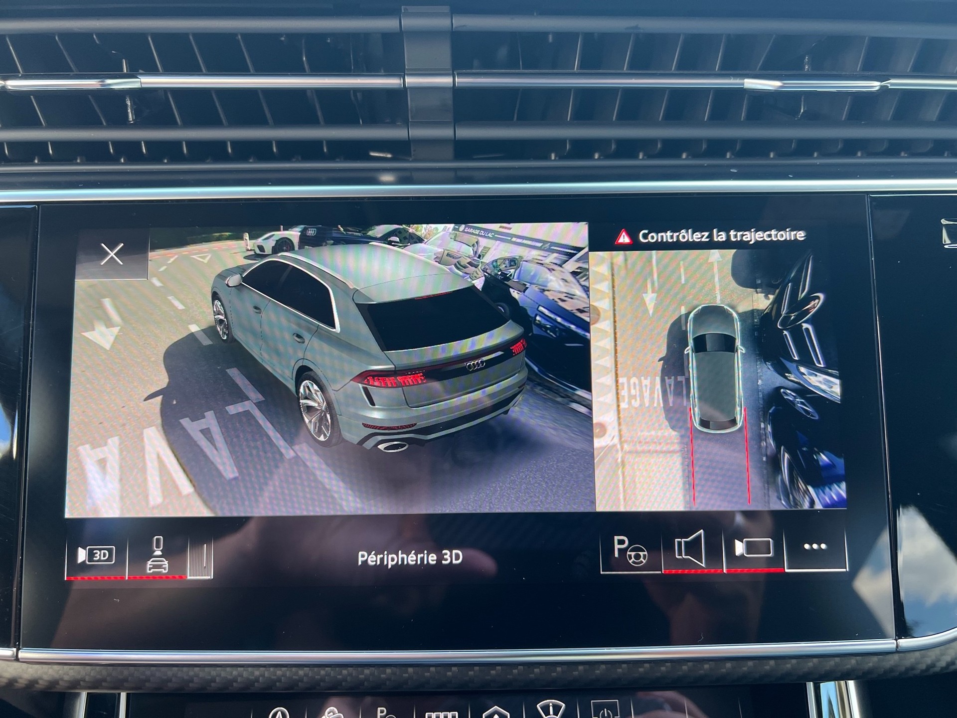 AUDI RSQ8 quattro tiptronic FULL Black-image-23
