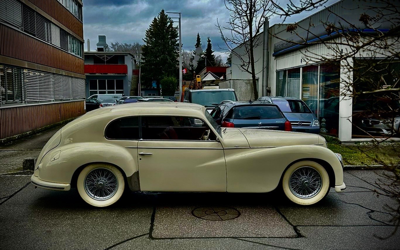ALFA ROMEO 6C 2500  Freccia d'Oro - VETERAN