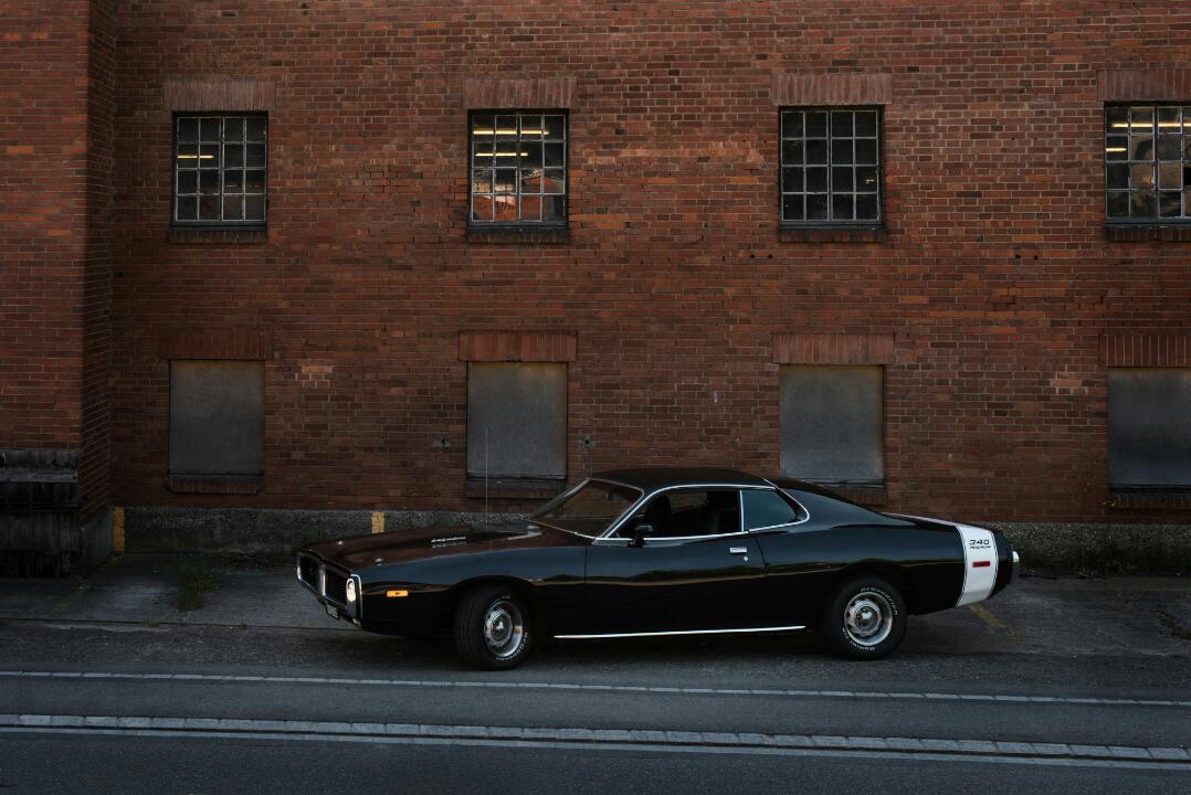 DODGE Charger-image-2