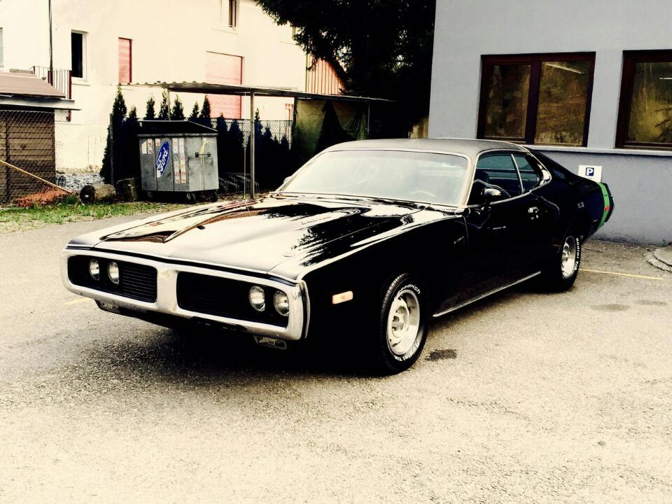 DODGE Charger-image-11