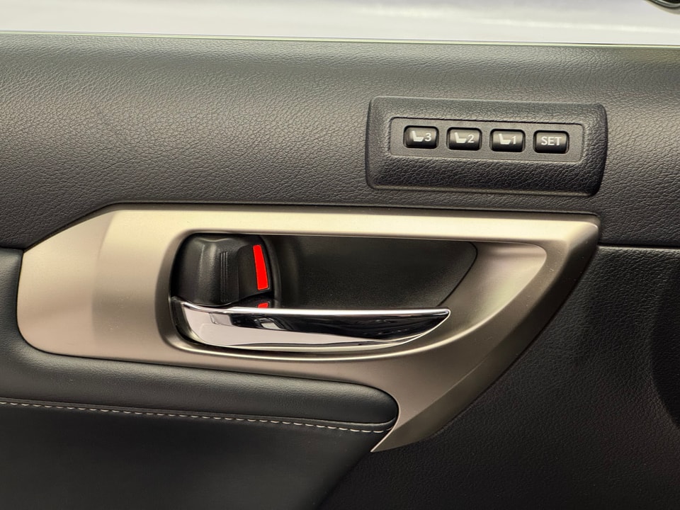 CT 200h Excellence Voll-Hybrid