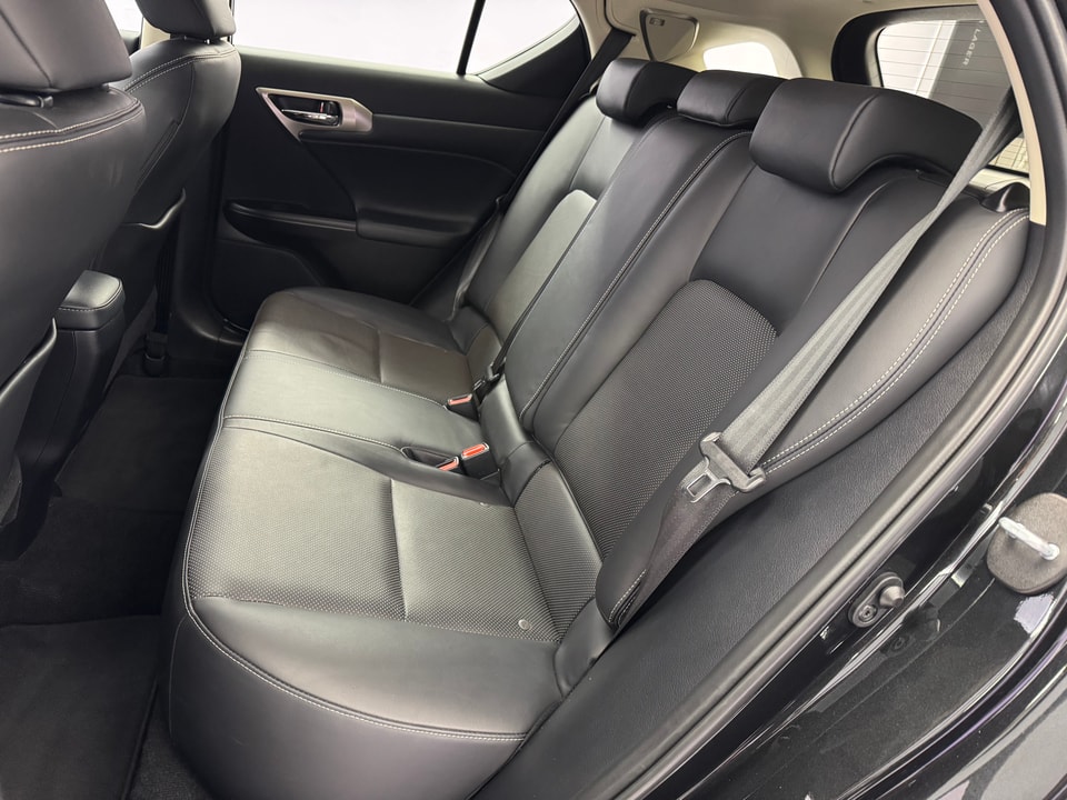 CT 200h Excellence Voll-Hybrid