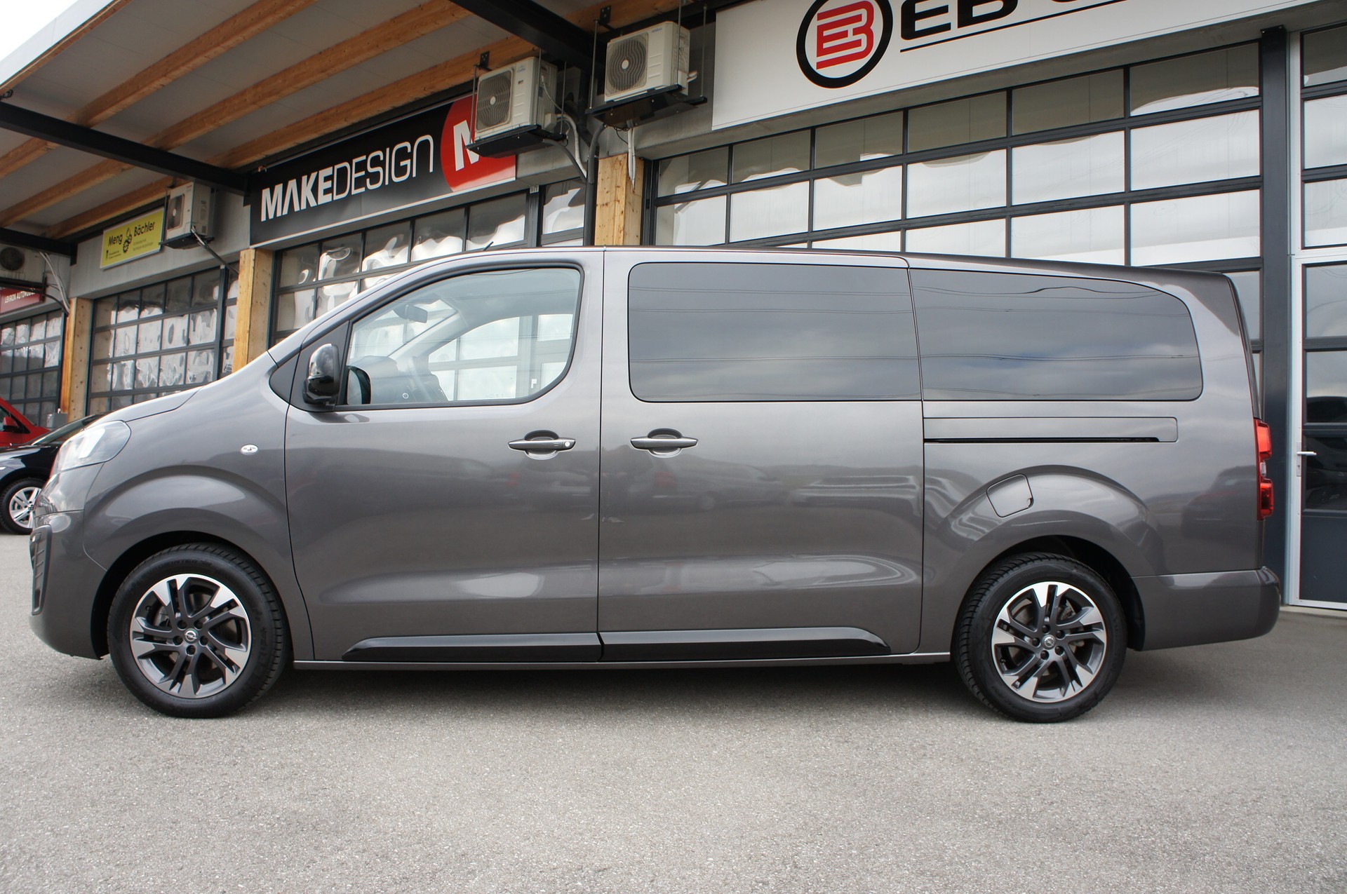 OPEL Zafira Life 2.0 CDTI Business Edition L Automatik-showroom-element-1