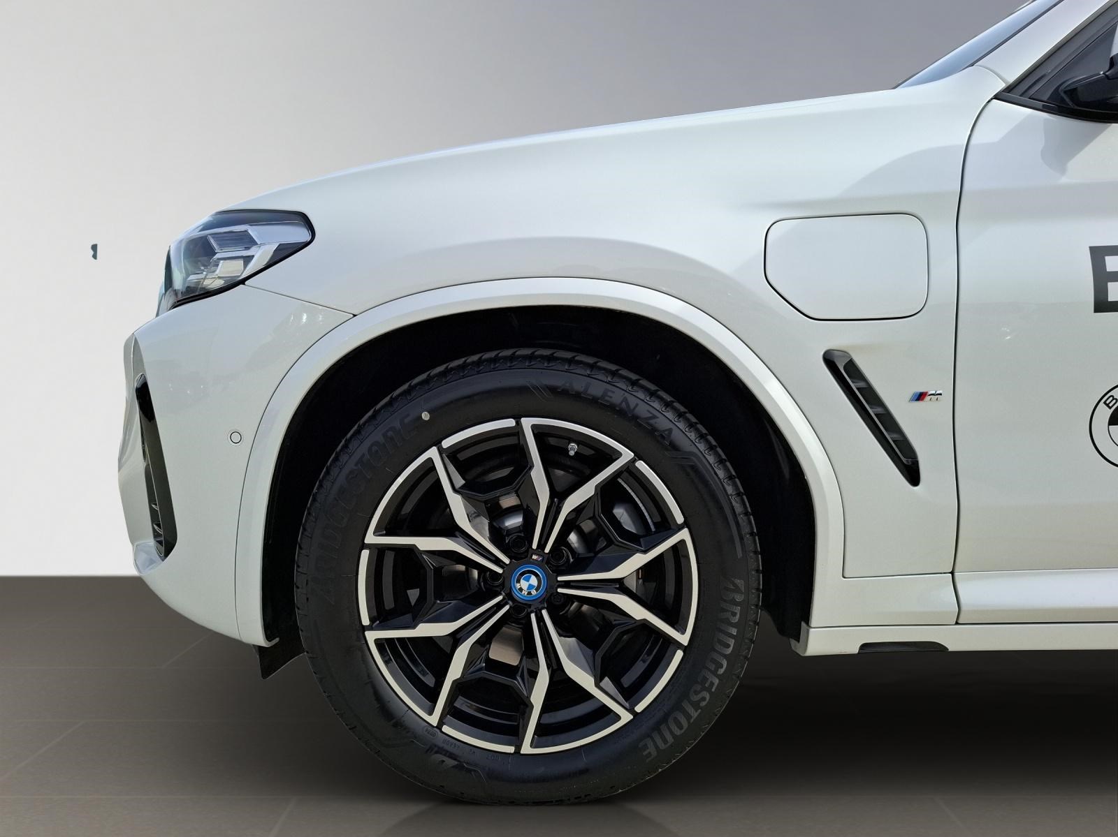 BMW X3 30e xDrive SAG-showroom-element-2