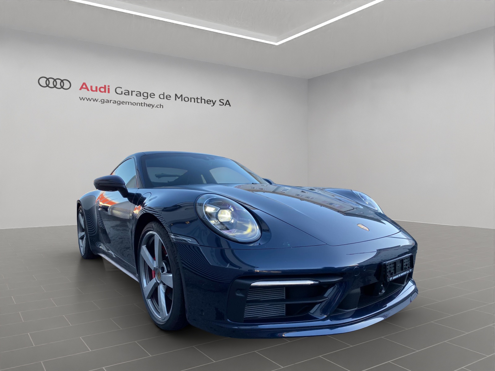 PORSCHE 911 Carrera (CoupÃ©)