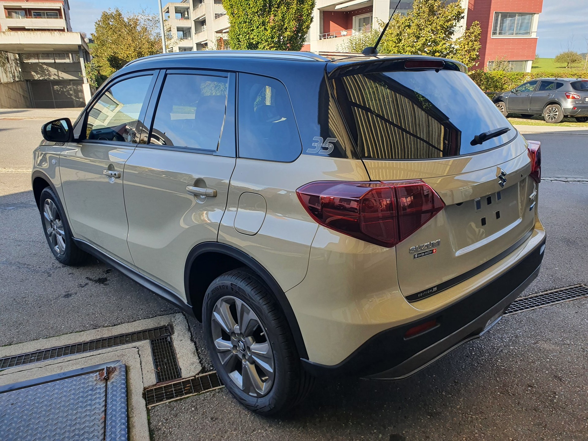SUZUKI Vitara 1.5 Hybrid Edition 35 4x4 AGS-image-2