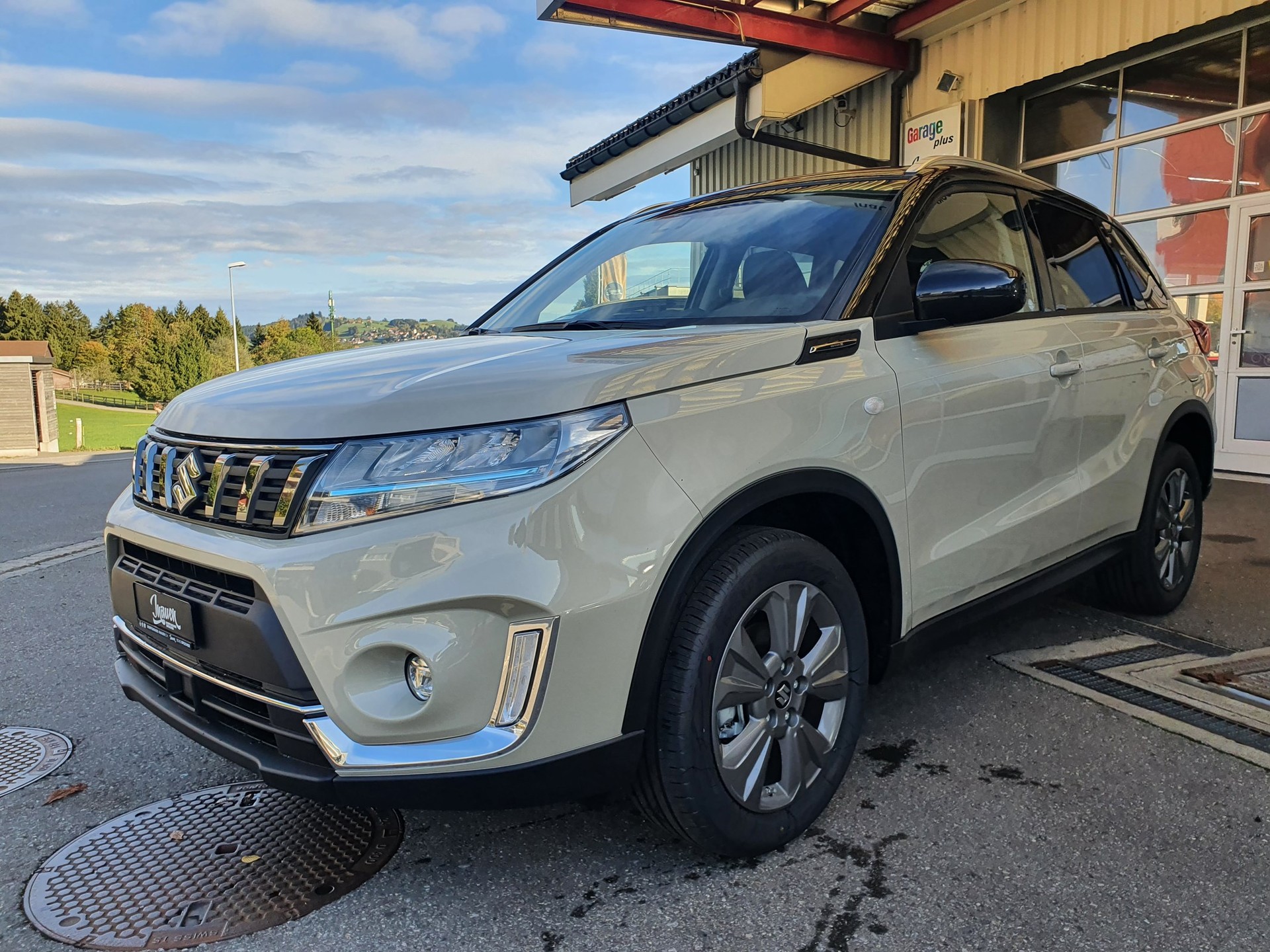 SUZUKI Vitara 1.5 Hybrid Edition 35 4x4 AGS-image-0