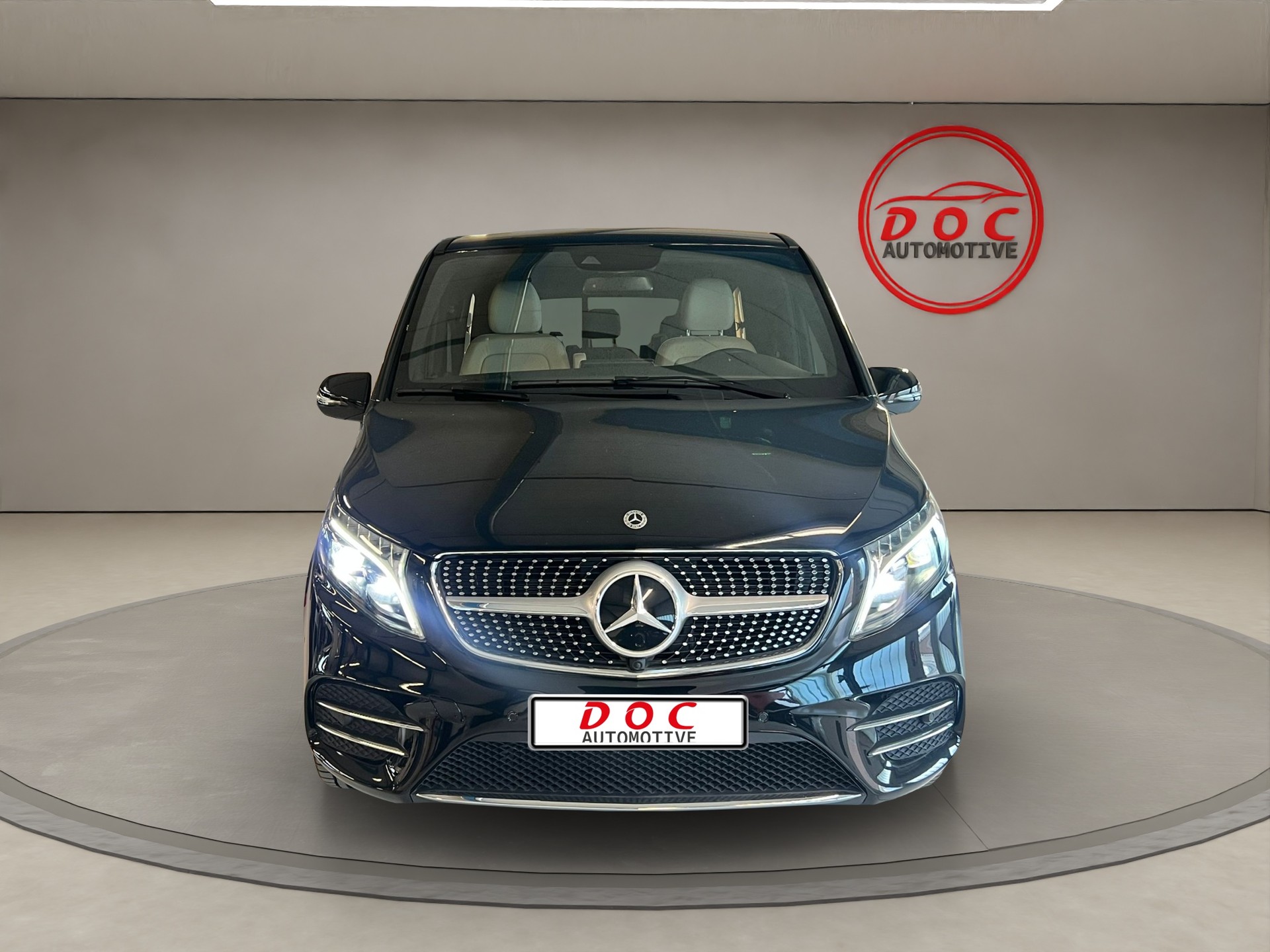 MERCEDES-BENZ V 300 d lang AMG -Line Avantg. 4Matic 9G-Tronic / Leder / Pano-Dach / Kamera / uvm.-image-2