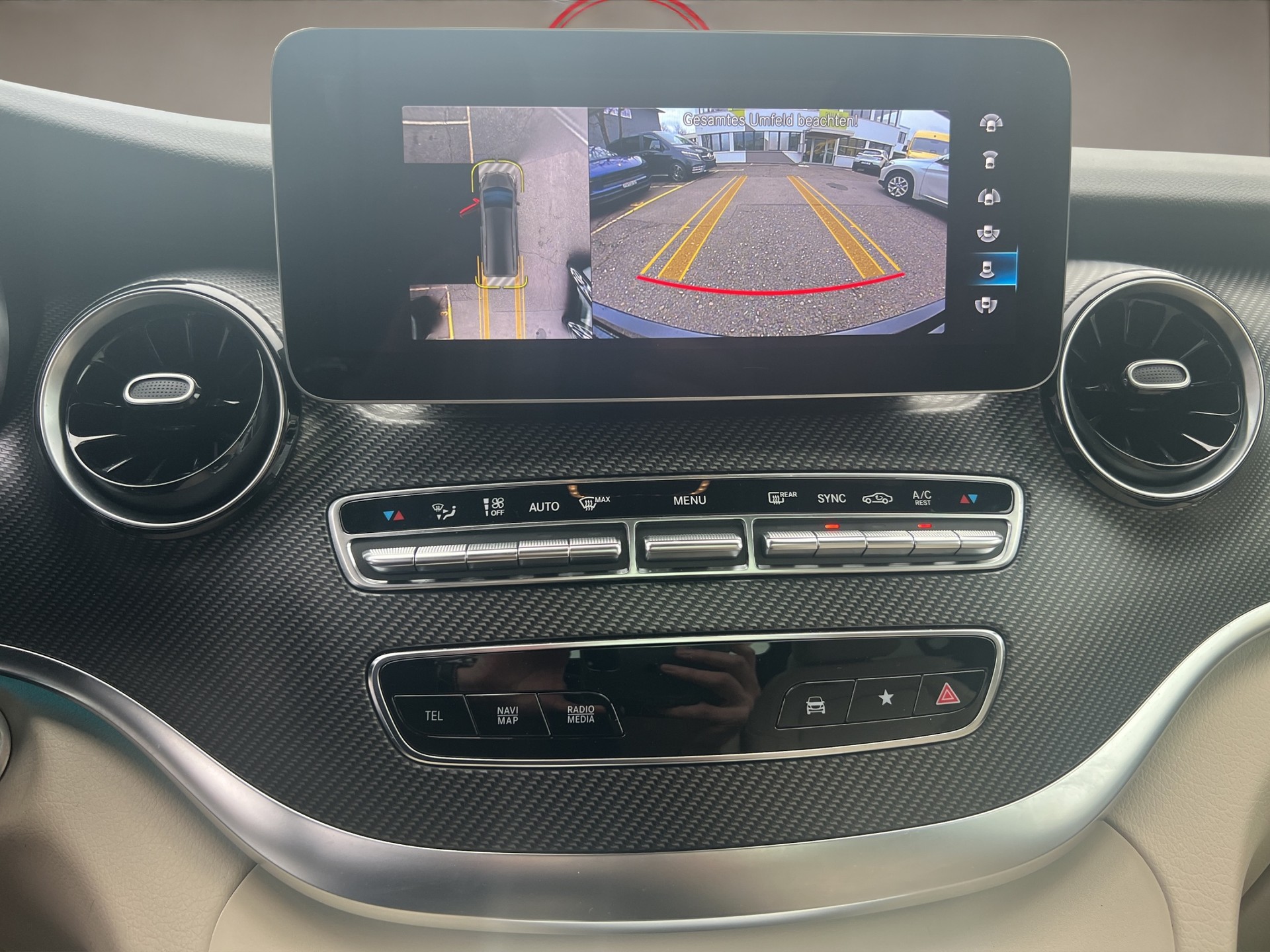 MERCEDES-BENZ V 300 d lang AMG -Line Avantg. 4Matic 9G-Tronic / Leder / Pano-Dach / Kamera / uvm.-image-17