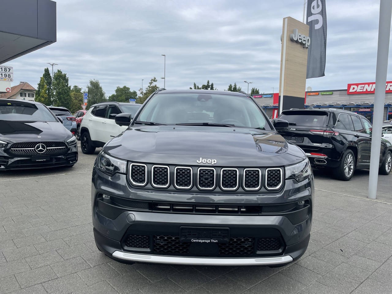 JEEP Compass 1.5 Turbo Swiss Limited-image-1