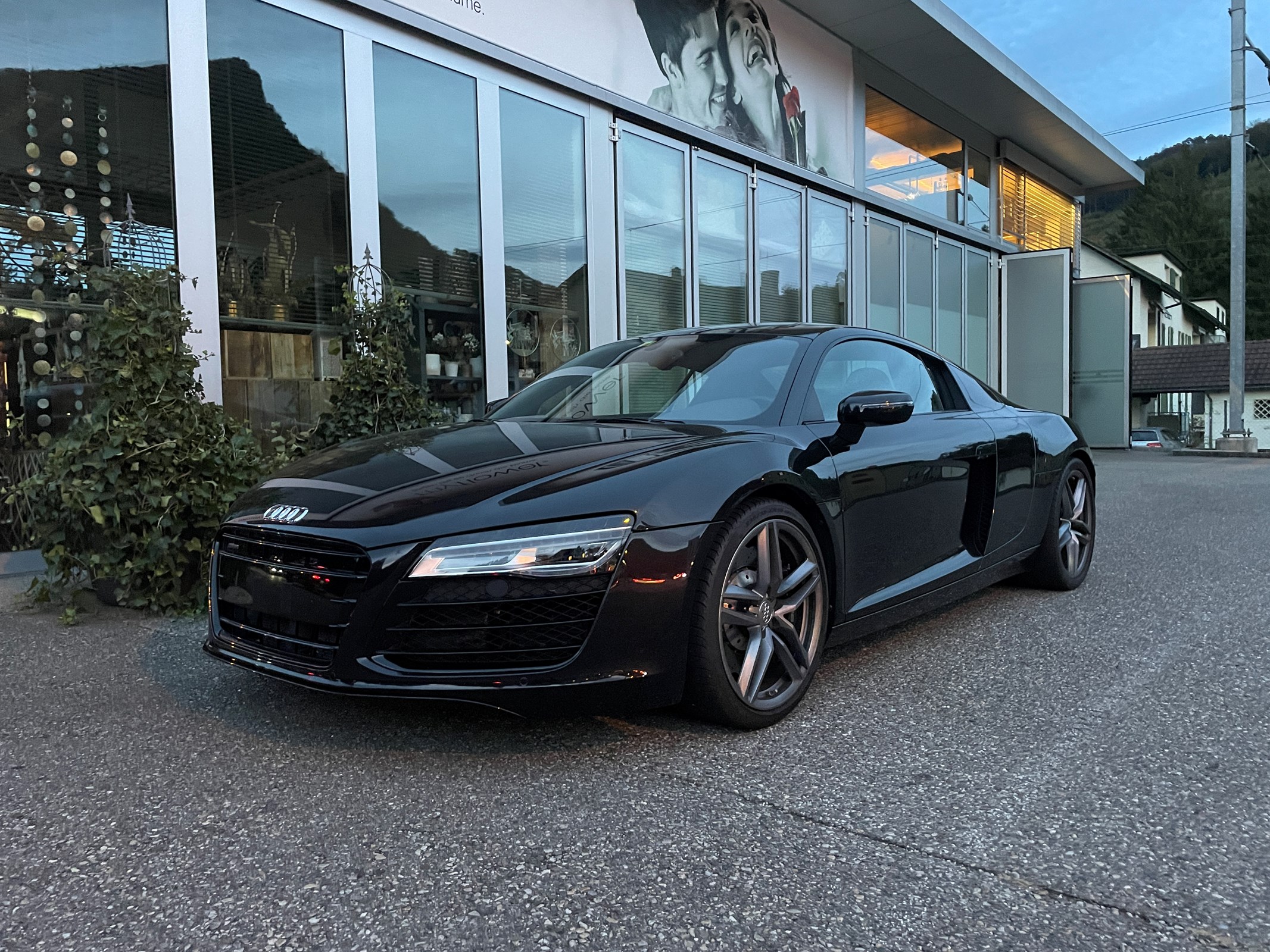AUDI R8 Coup 4.2 S-Tronic (Coup)