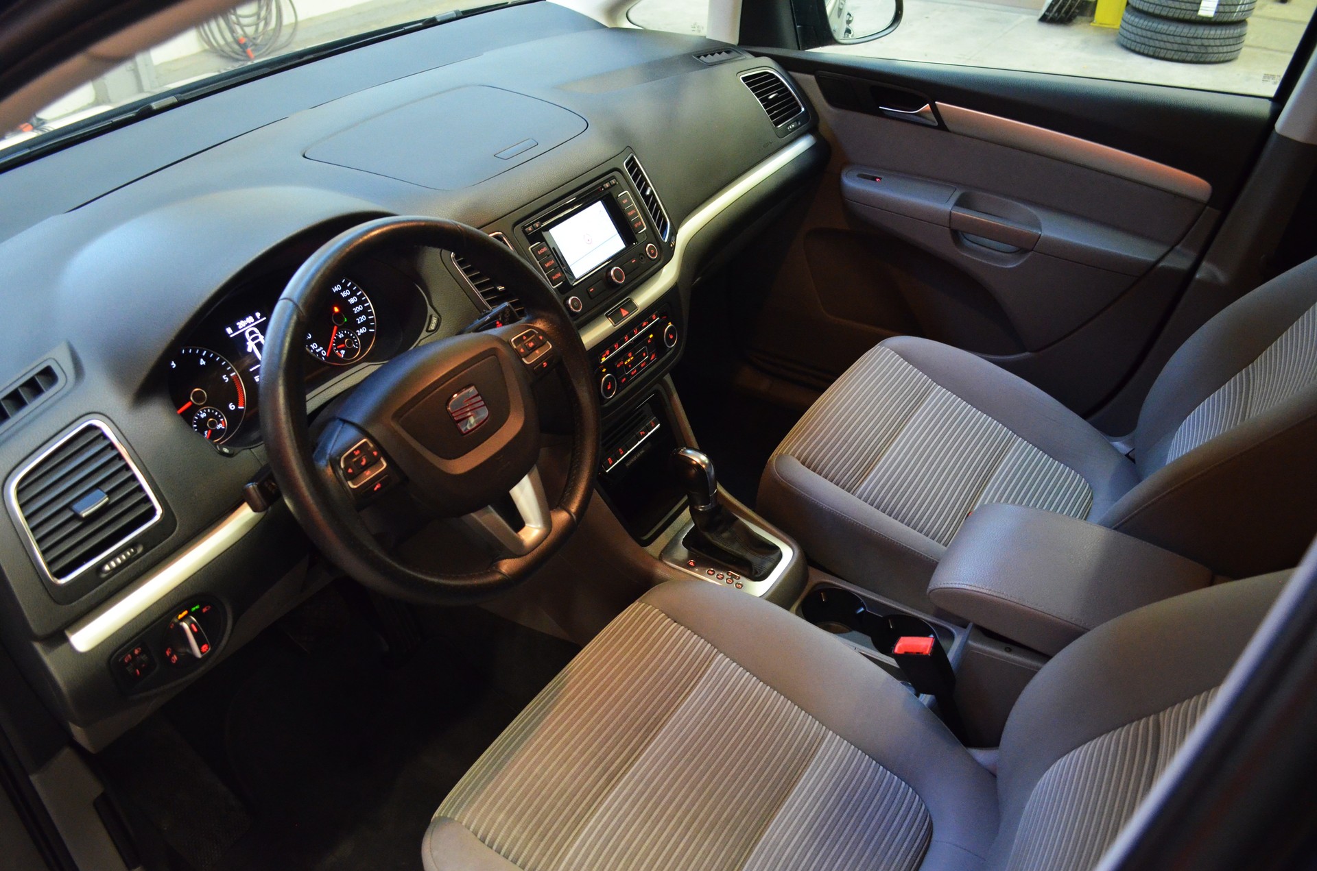 SEAT Alhambra 2.0 TDI Style Eco DSG-image-7