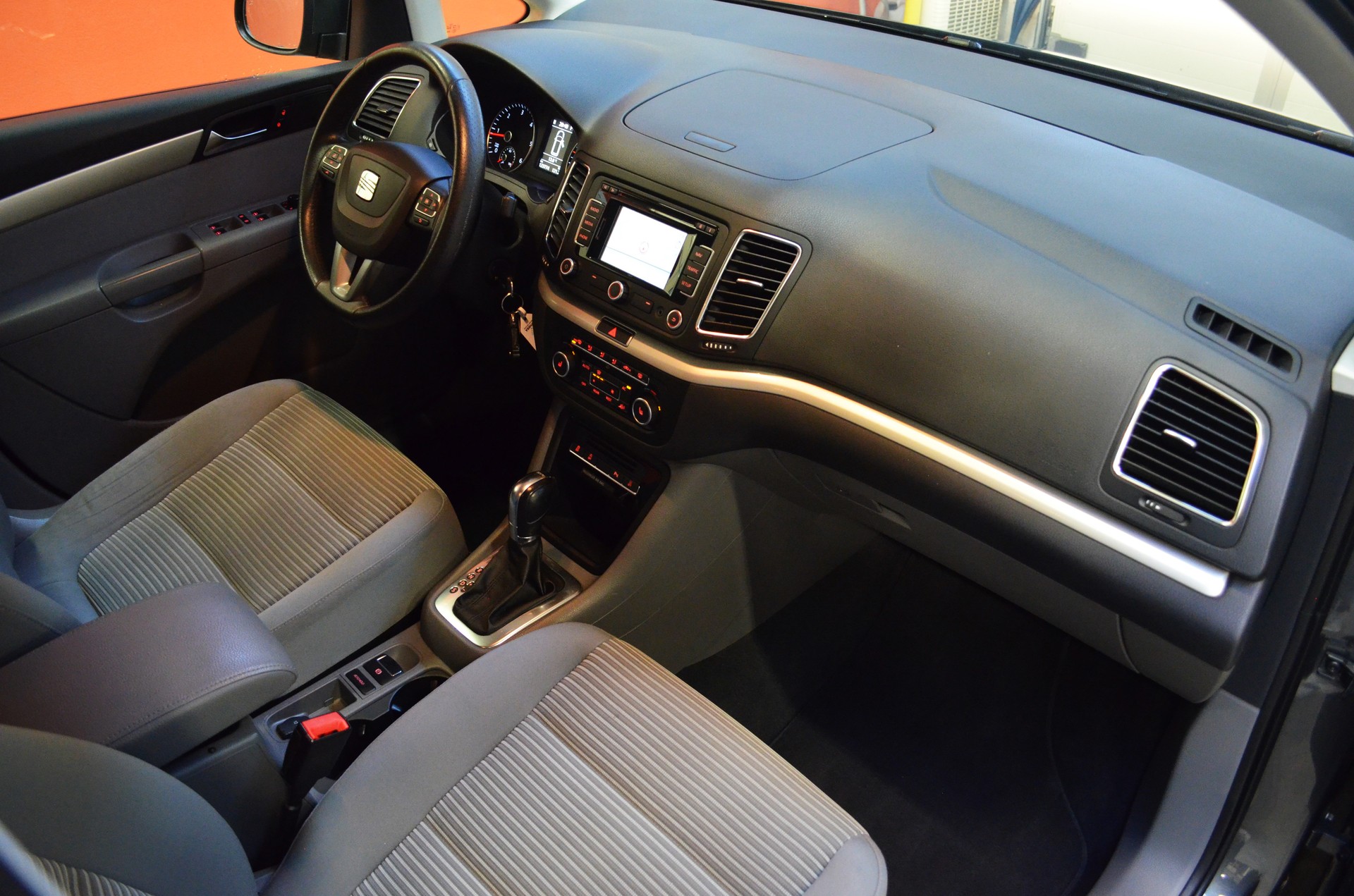 SEAT Alhambra 2.0 TDI Style Eco DSG-image-8