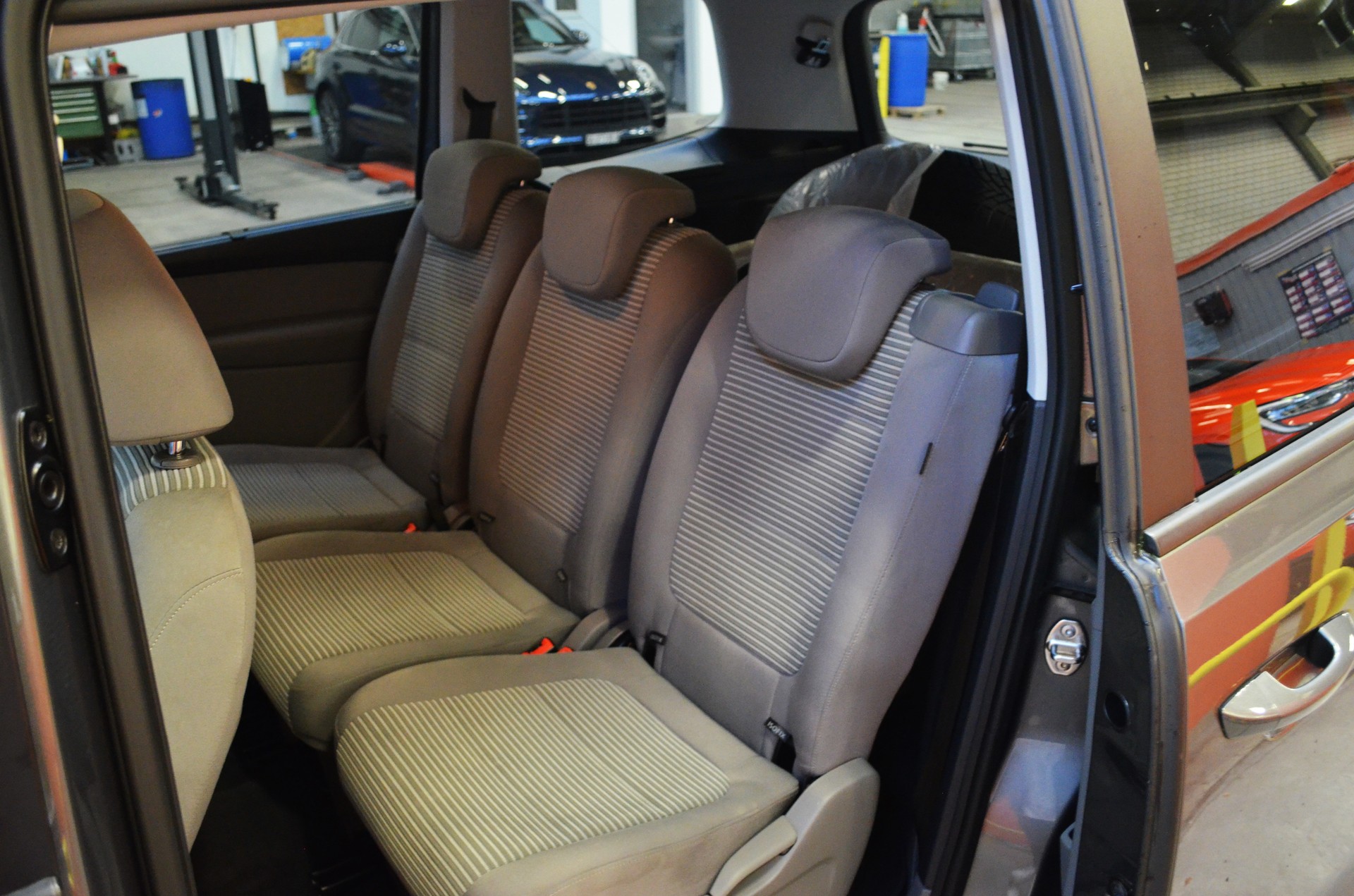 SEAT Alhambra 2.0 TDI Style Eco DSG-image-9