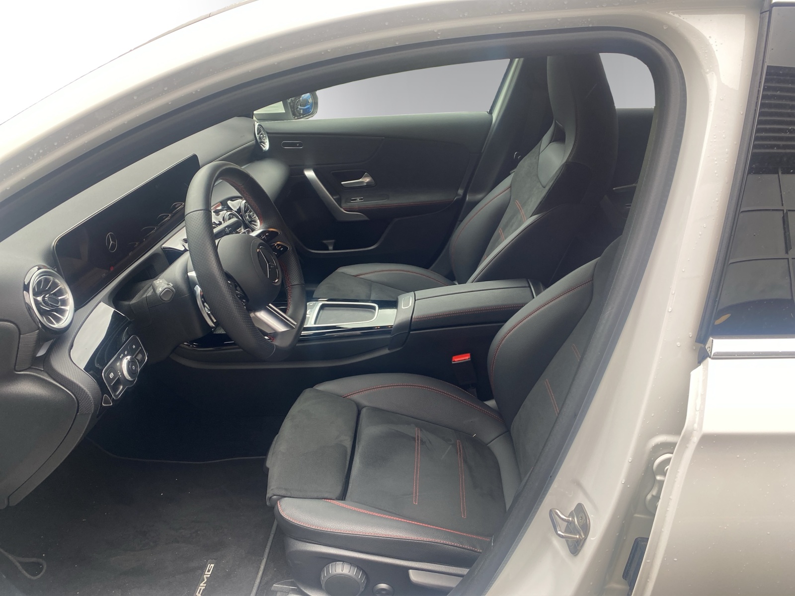 Image MERCEDES-BENZ A-220 A 220 4Matic 8G-DCT