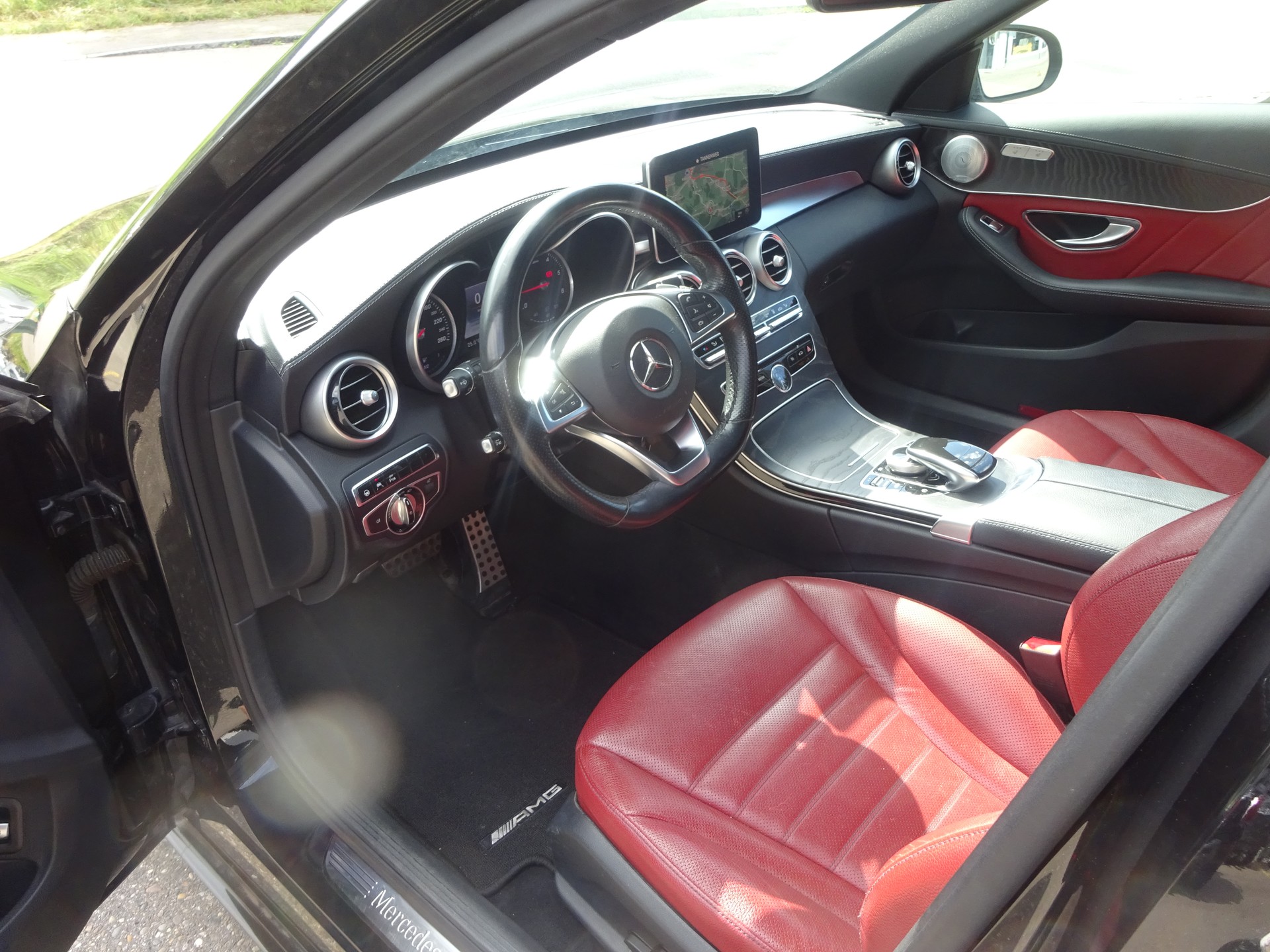 MERCEDES-BENZ C 250 BlueTEC AMG Line 4Matic 7G-Tronic-image-9