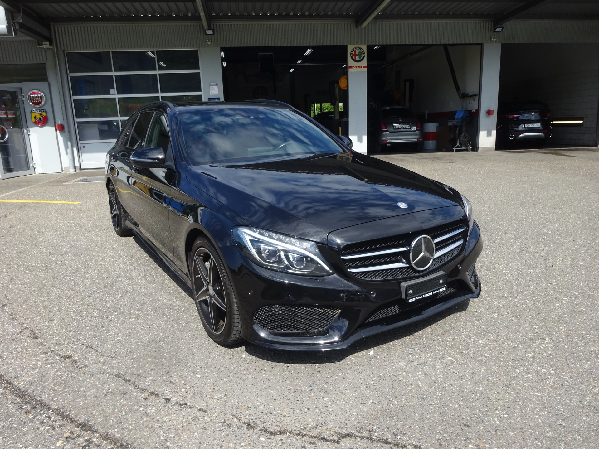 MERCEDES-BENZ C 250 BlueTEC AMG Line 4Matic 7G-Tronic-image-6