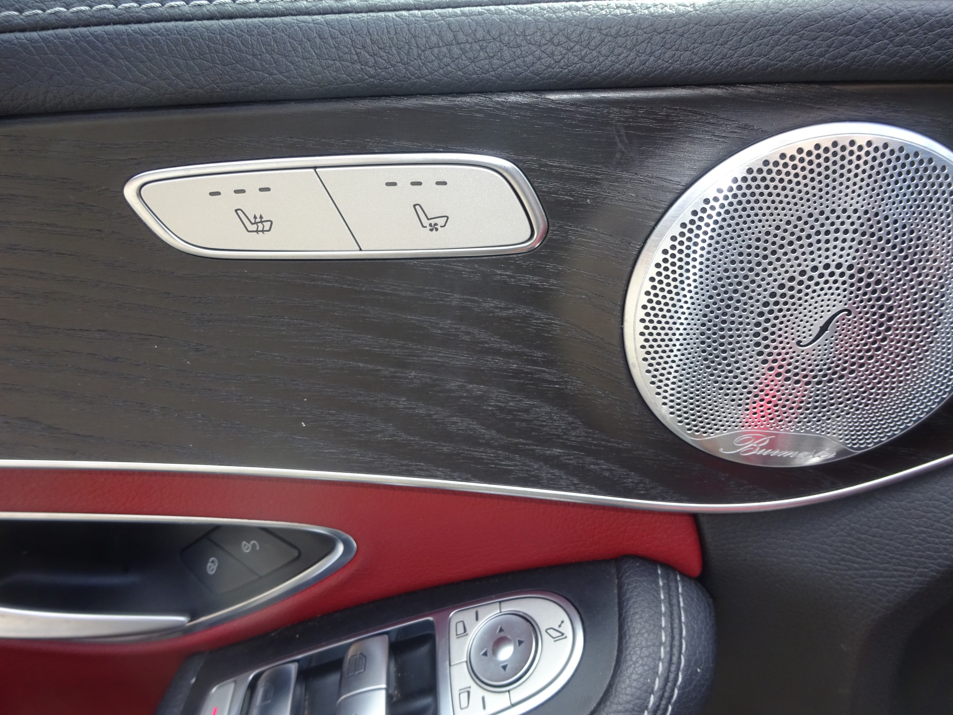 MERCEDES-BENZ C 250 BlueTEC AMG Line 4Matic 7G-Tronic-image-14