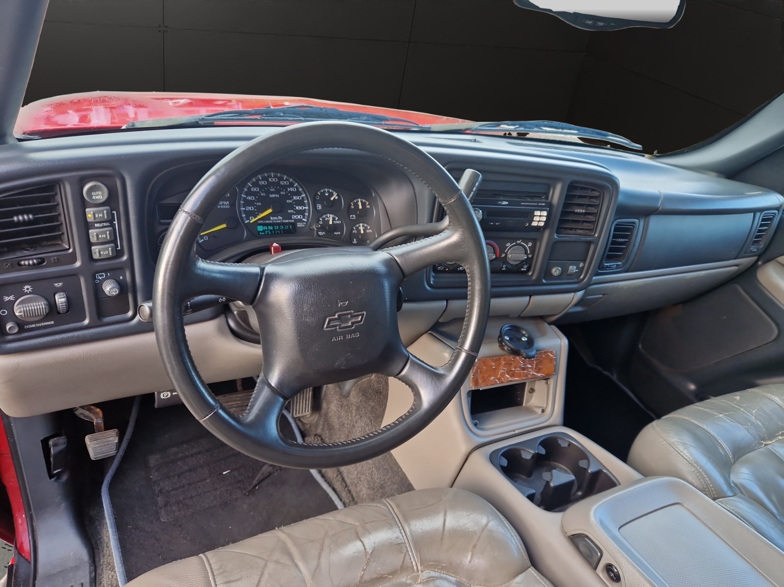 CHEVROLET TAHOE 5.3 V8 Autotrac Pack M 4x4-image-10